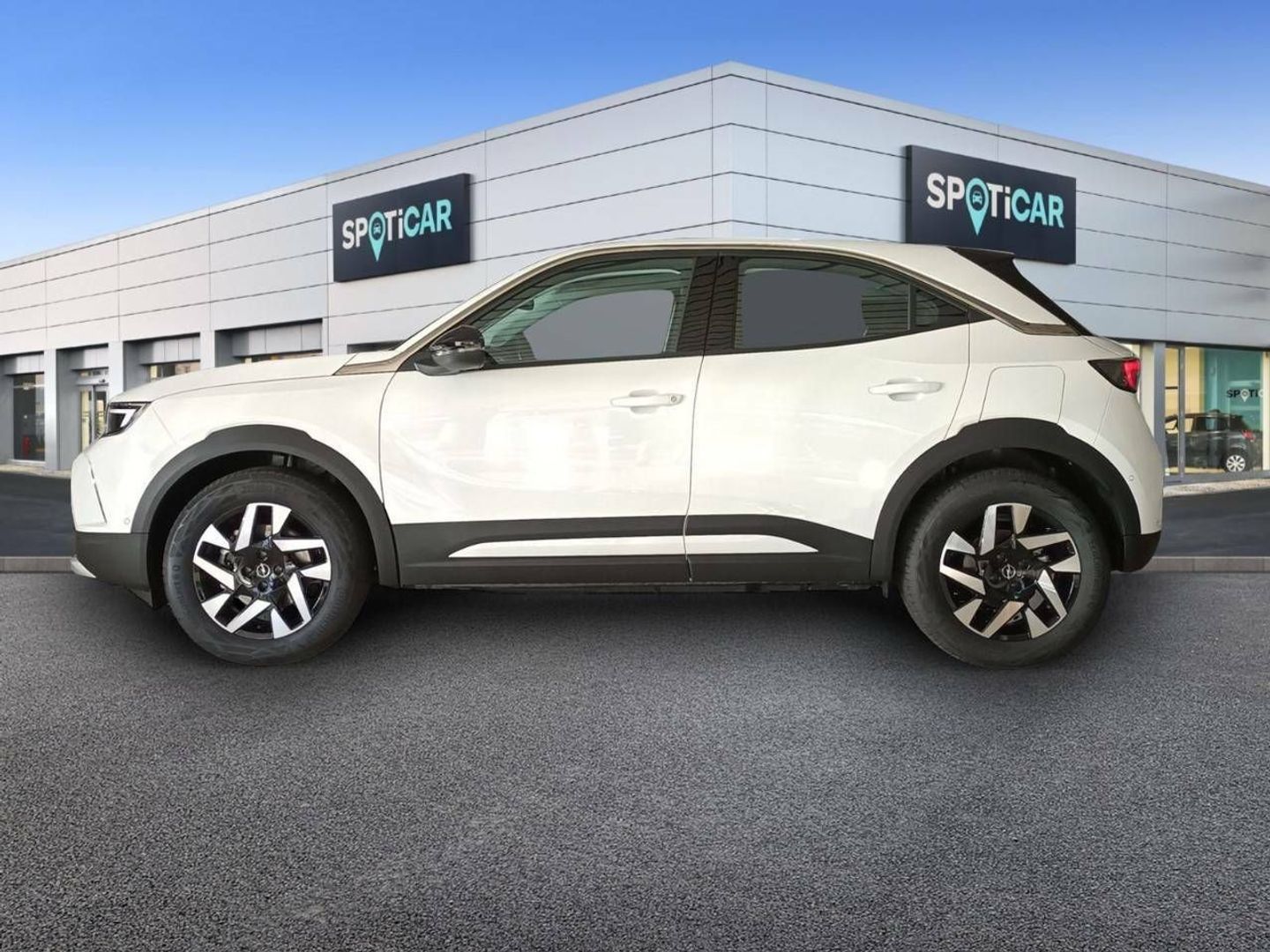 Opel Mokka-e BEV 50kWh Business Elegance-e 100 kW (136 CV)