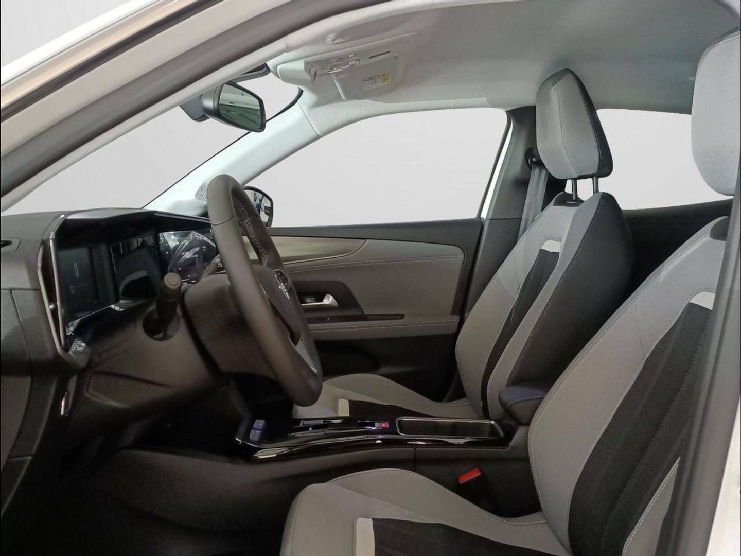 Opel Mokka-e BEV 50kWh Business Elegance-e 100 kW (136 CV)