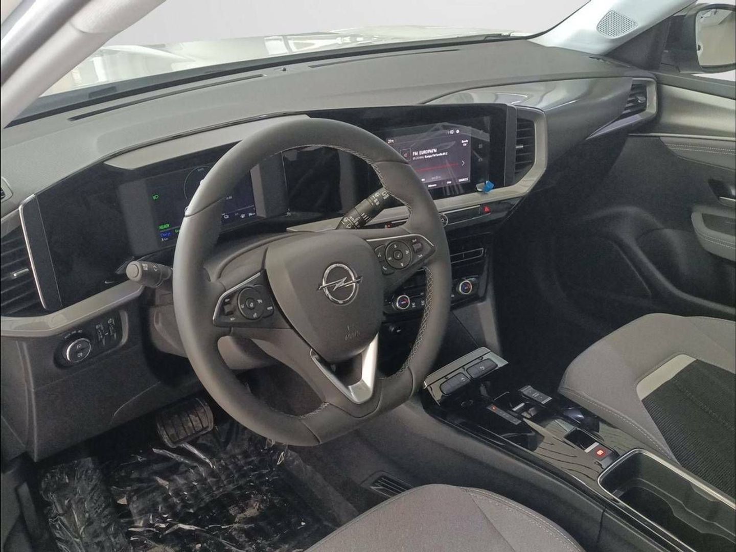Opel Mokka-e BEV 50kWh Business Elegance-e 100 kW (136 CV)