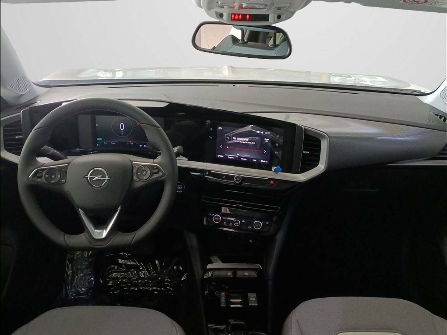 Opel Mokka-e BEV 50kWh Business Elegance-e 100 kW (136 CV)