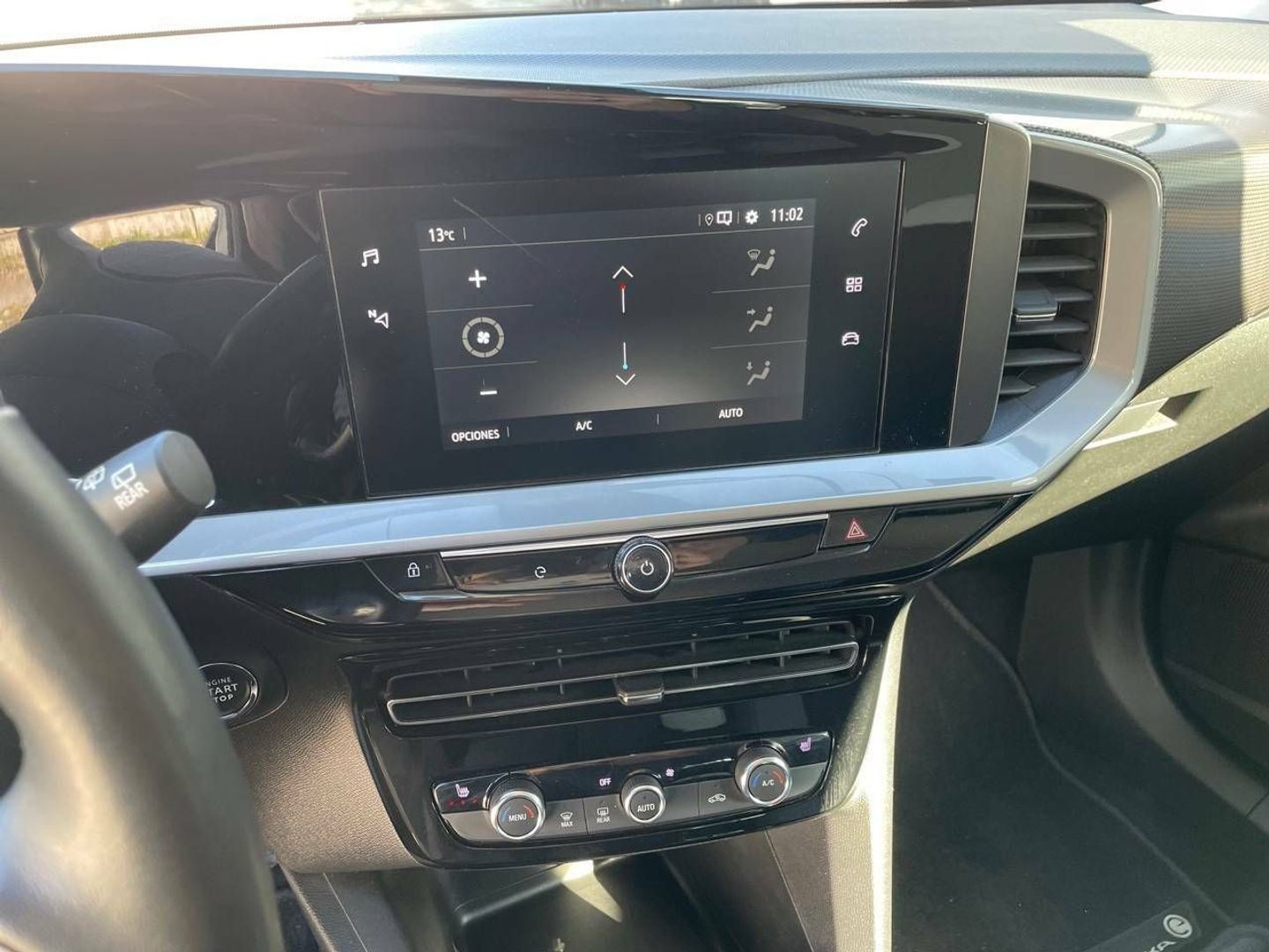 Opel Mokka-e BEV 50kWh Business Elegance-e 100 kW (136 CV)