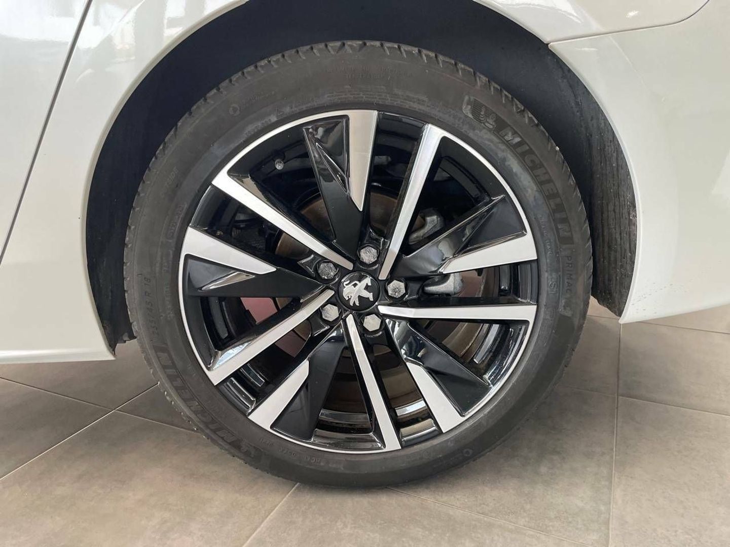 Peugeot 508 BlueHDi 130 S&S GT EAT8 96 kW (130 CV)