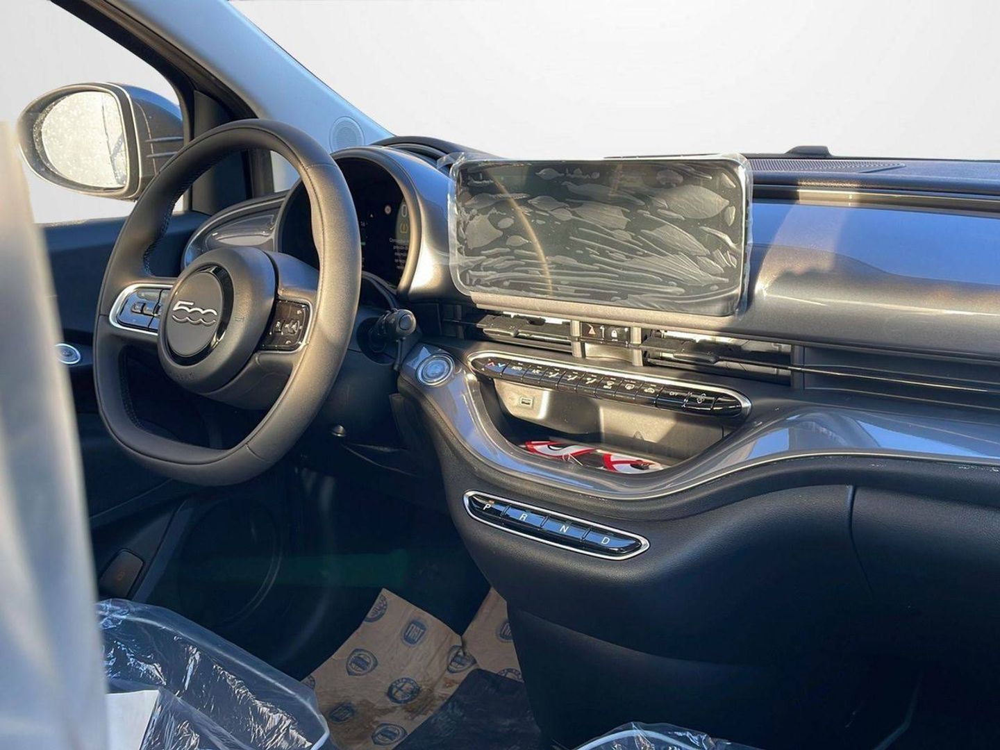 Fiat 500 Electrico Monotrim 320km 87 kW (118 CV)