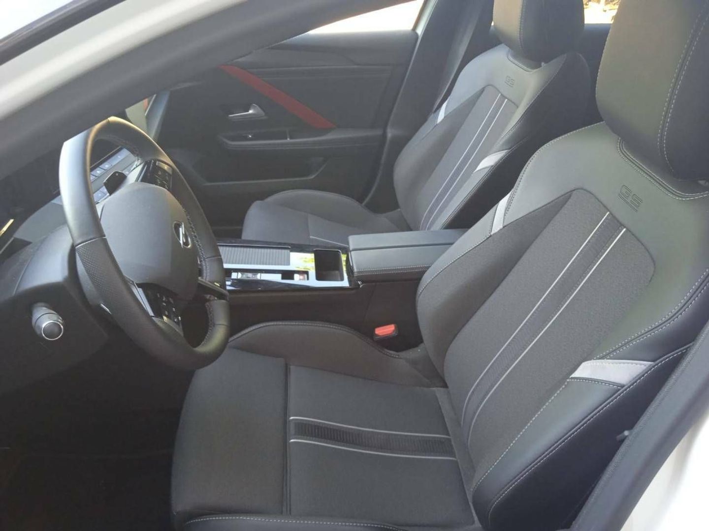Opel Astra 1.6T Hybrid PHEV GS Auto 132 kW (180 CV)