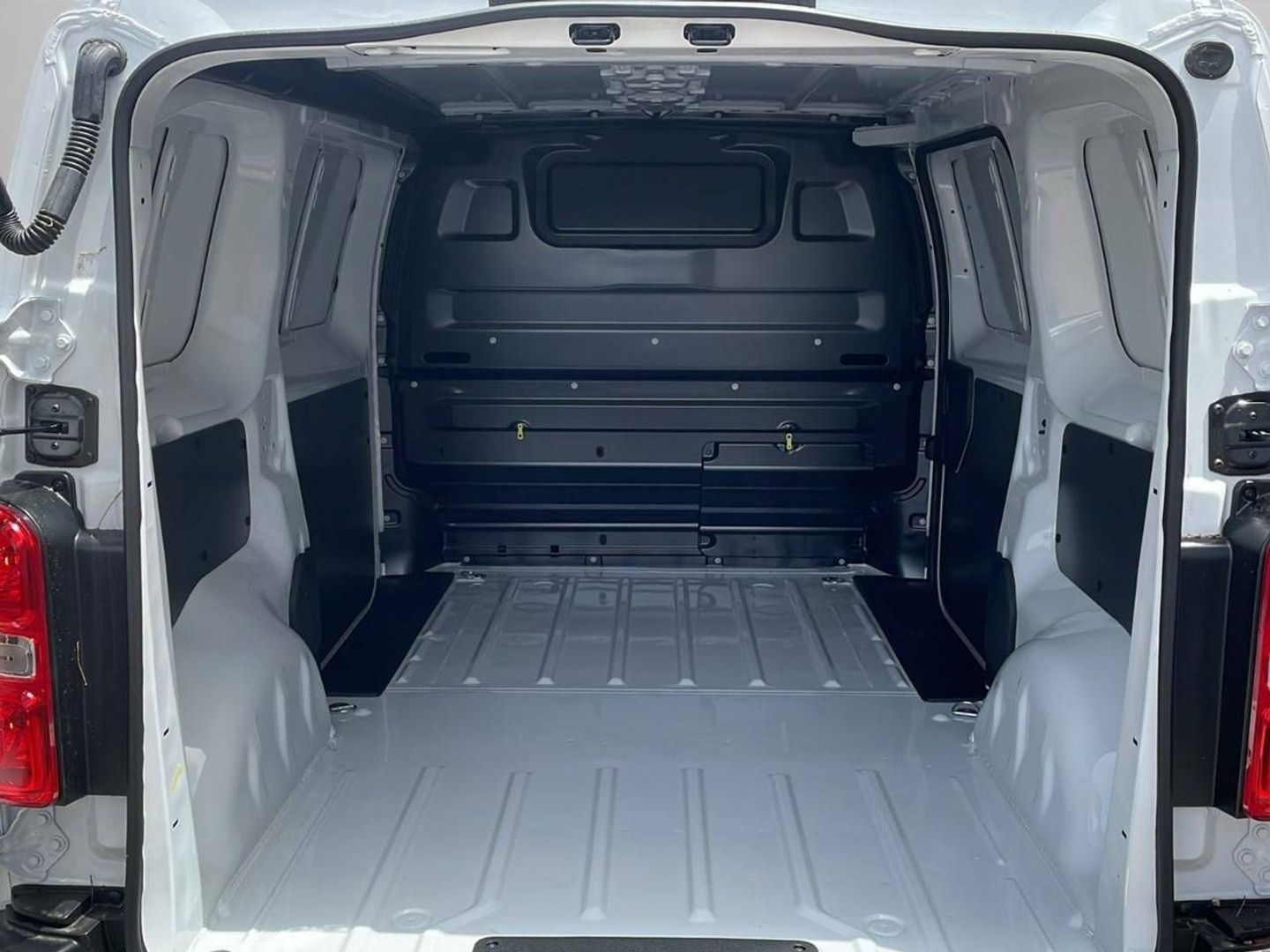 Fiat Scudo Furgón 50 kW L2 100 kW (136 CV)