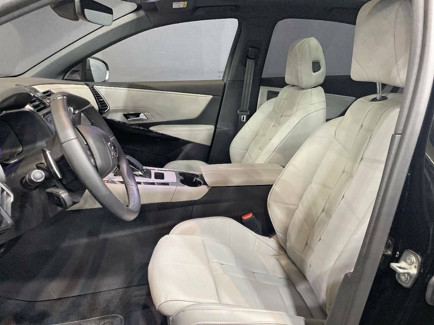 DS DS7 Crossback BlueHDi 130 Opera Auto 96 kW (130 CV)