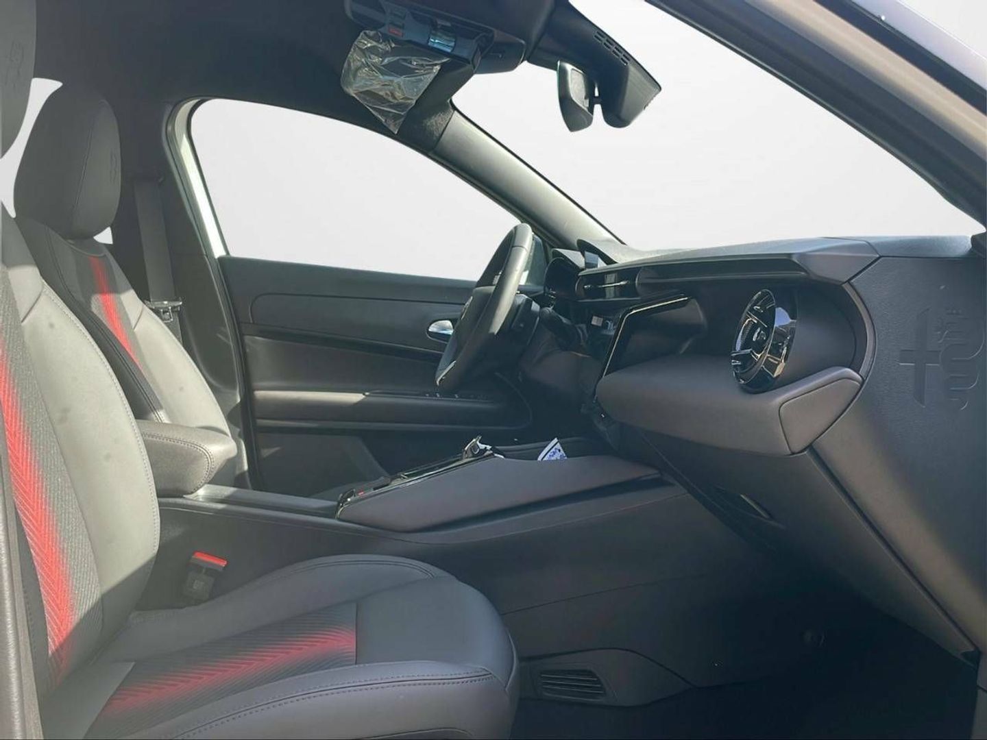 Alfa Romeo Junior 1.2 Ibrida Speciale Auto 100 kW (136 CV)