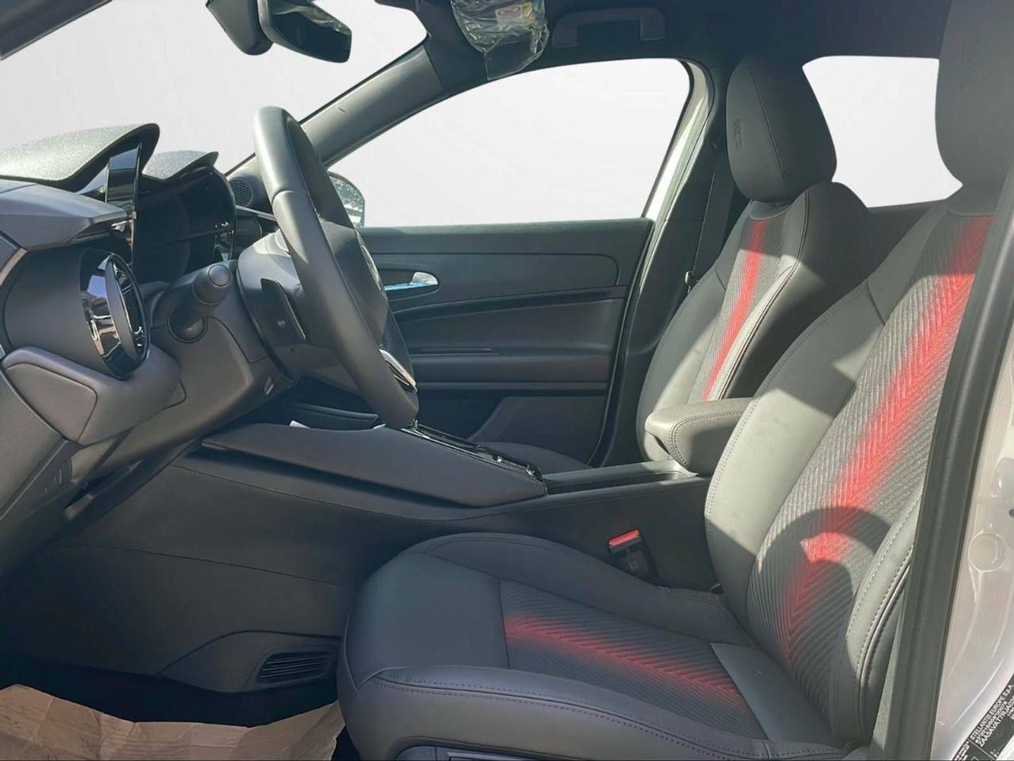 Alfa Romeo Junior 1.2 Ibrida Speciale Auto 100 kW (136 CV)