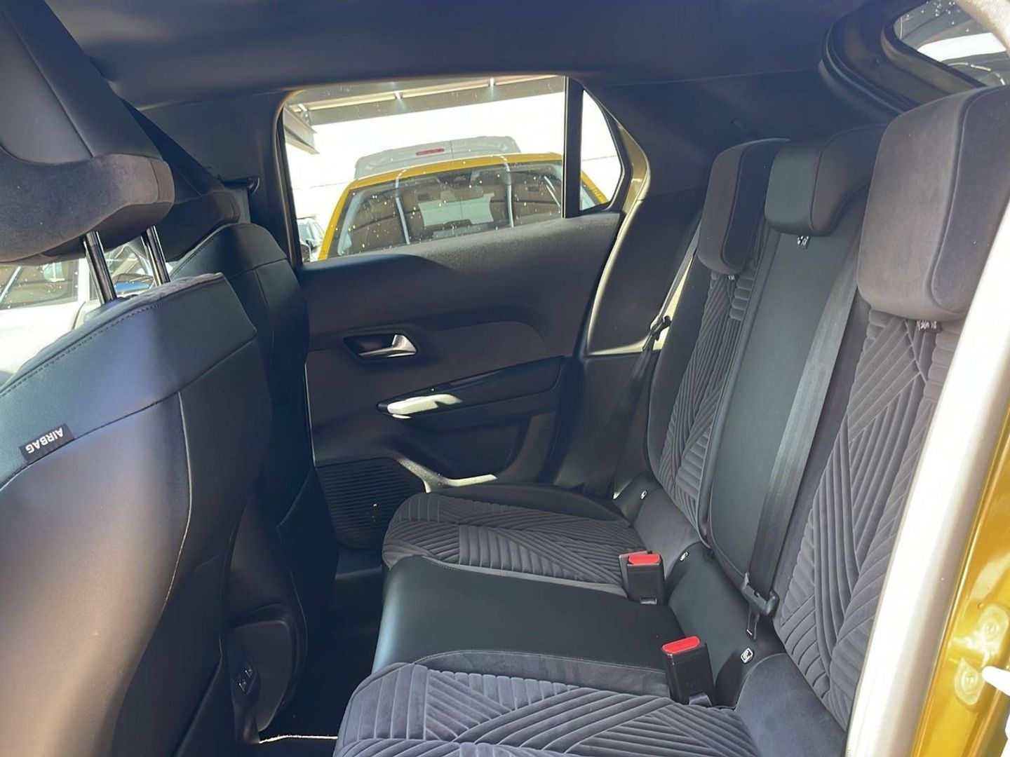 Lancia Ypsilon Hybrid 74 kW (100 CV)