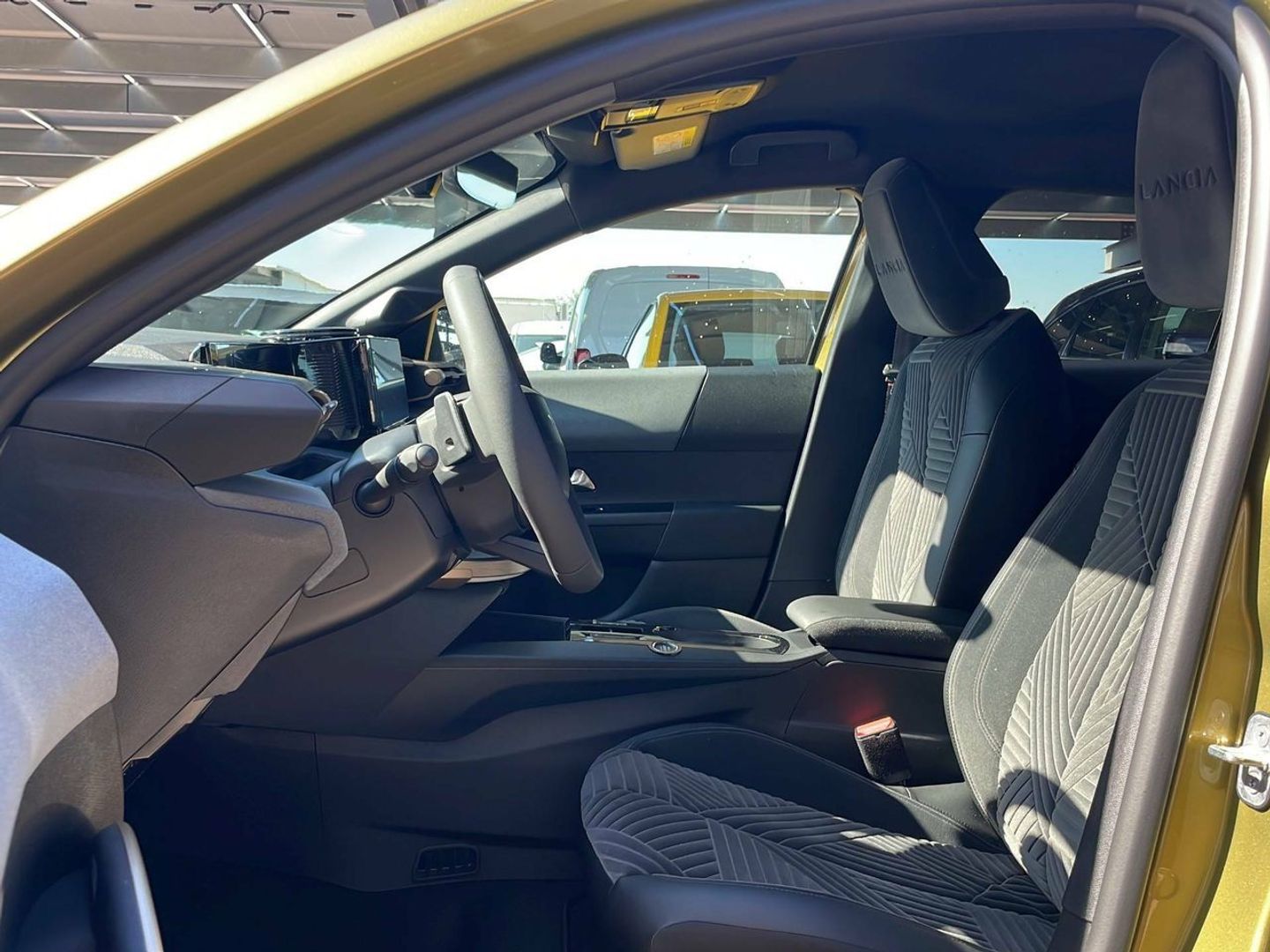 Lancia Ypsilon Hybrid 74 kW (100 CV)