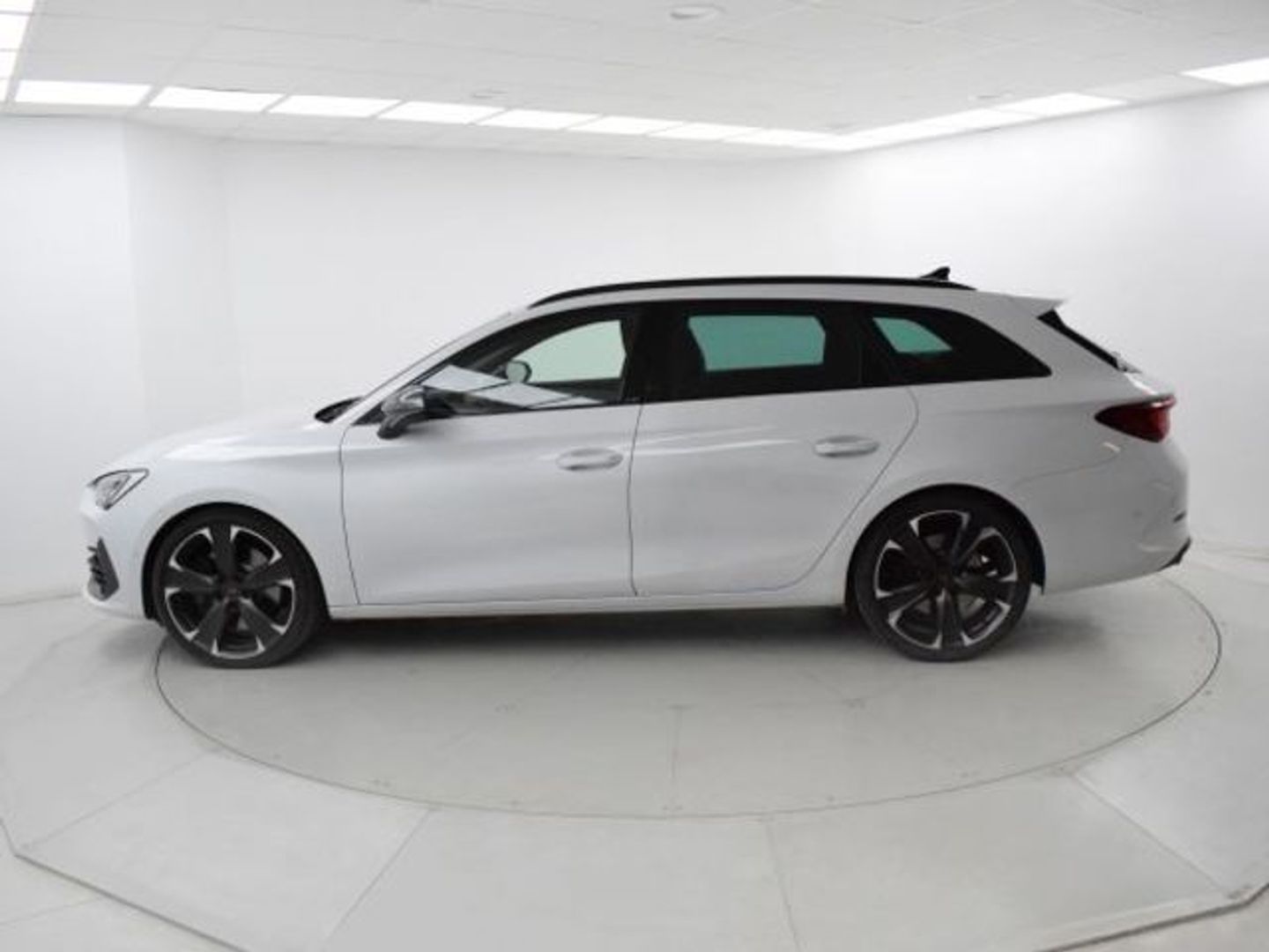 CUPRA Leon Sportstourer 2.0 TSI 4Drive DSG 228 kW (310 CV)
