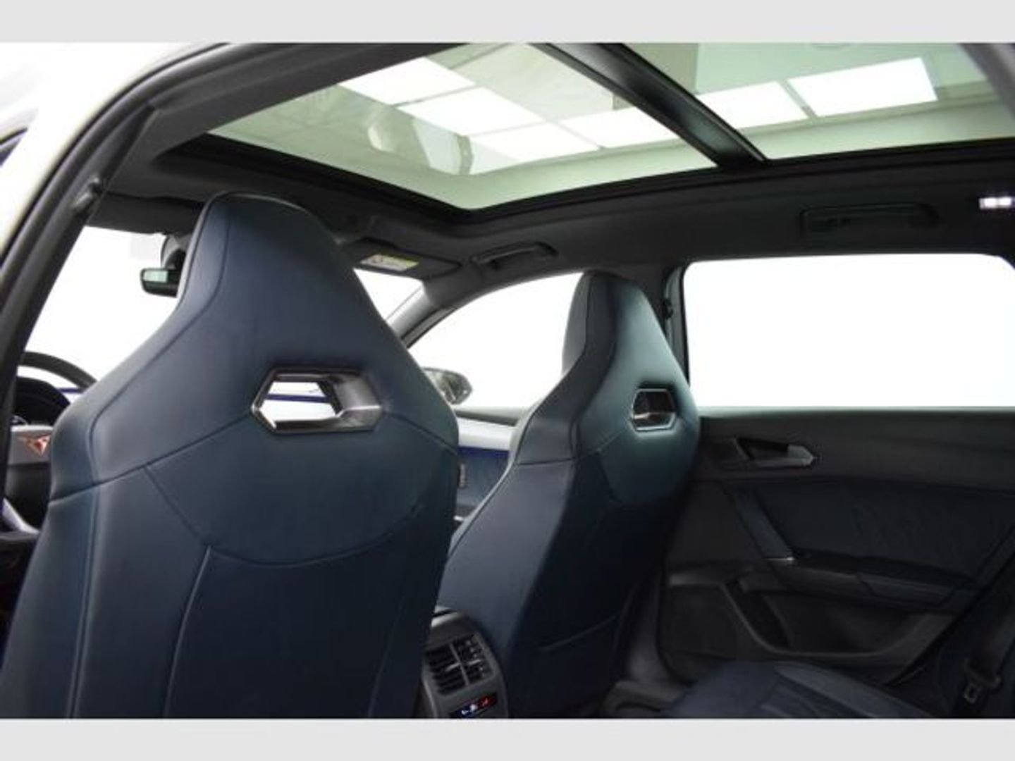 CUPRA Leon Sportstourer 2.0 TSI 4Drive DSG 228 kW (310 CV)