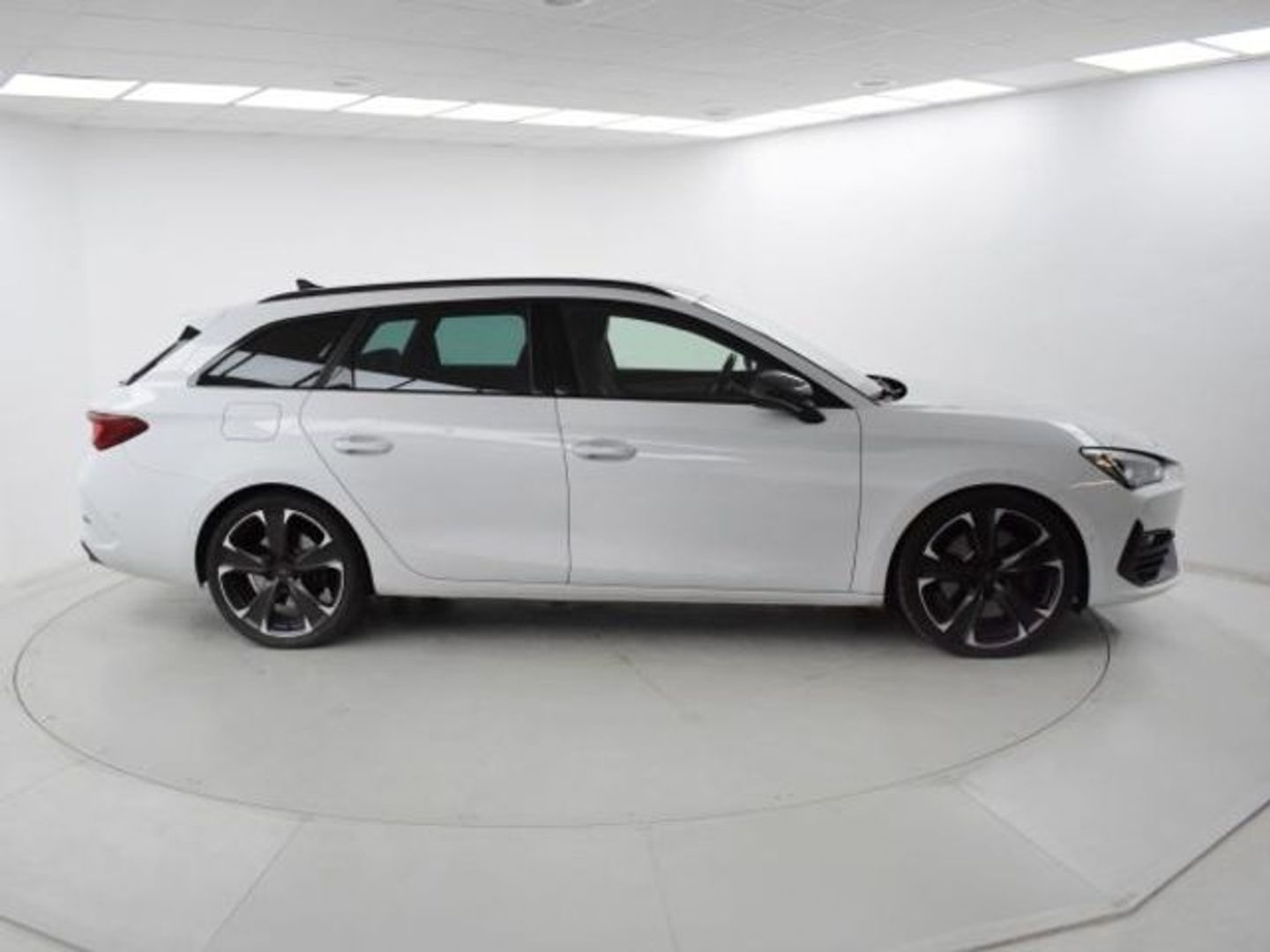CUPRA Leon Sportstourer 2.0 TSI 4Drive DSG 228 kW (310 CV)