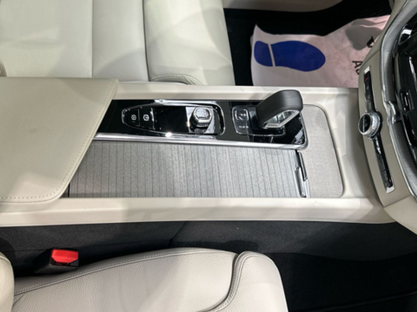 Volvo XC60 T6 Recharge Plus Dark AWD Auto 257 kW (350 CV)