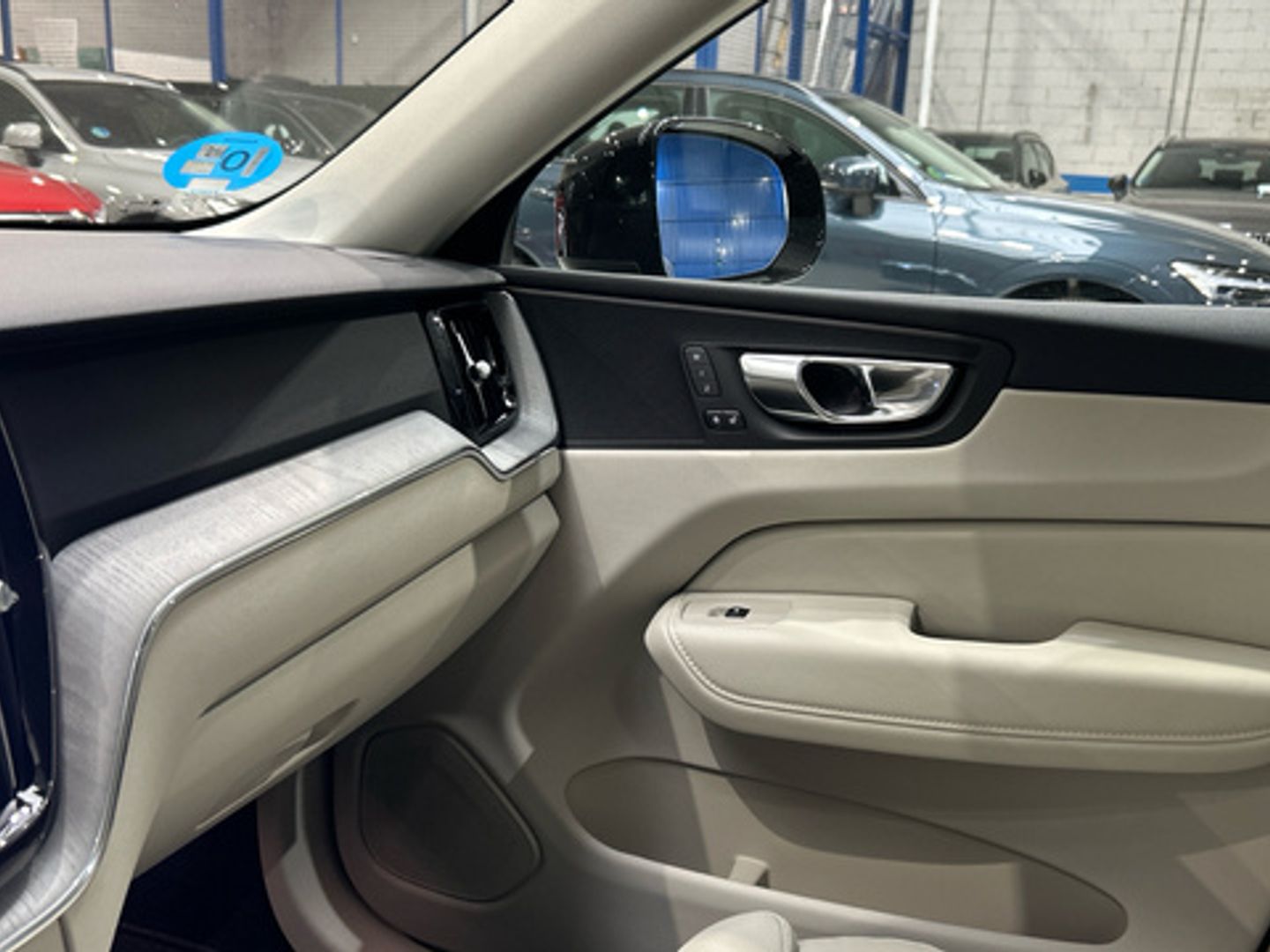 Volvo XC60 T6 Recharge Plus Dark AWD Auto 257 kW (350 CV)
