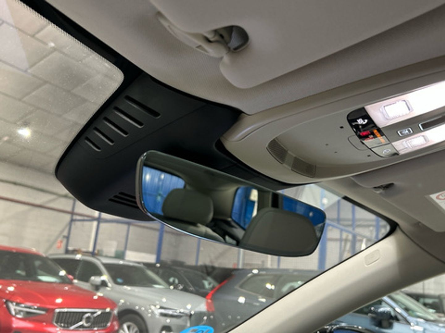Volvo XC60 T6 Recharge Plus Dark AWD Auto 257 kW (350 CV)