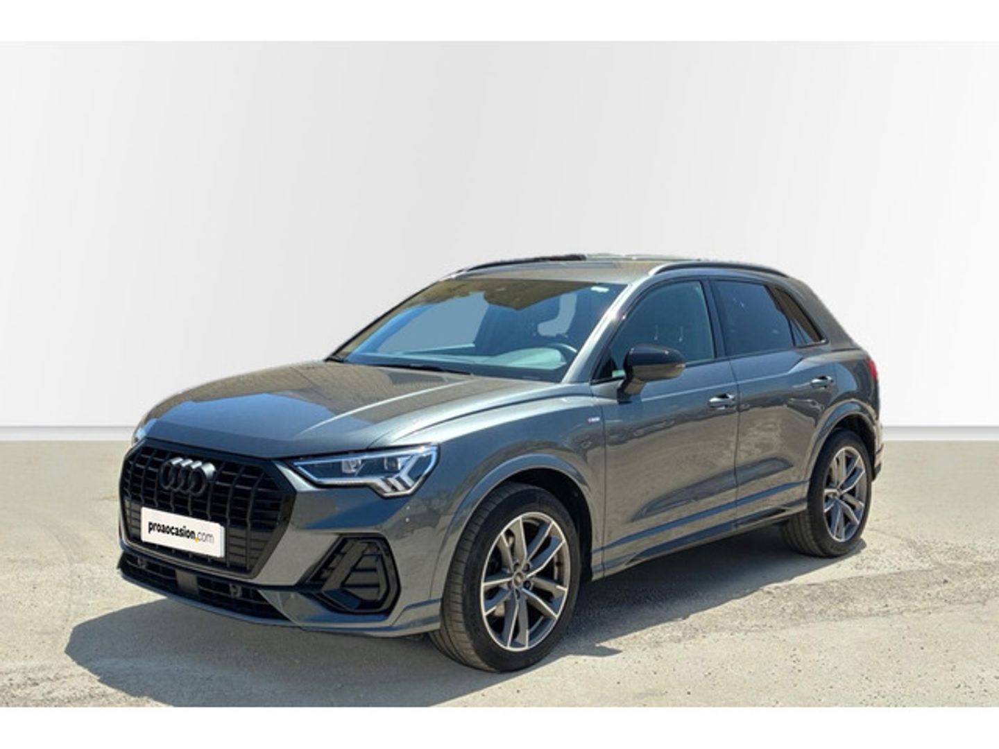 Audi Q3 Black line 35 TFSI 110 kW (150 CV) S tronic Gris SUV