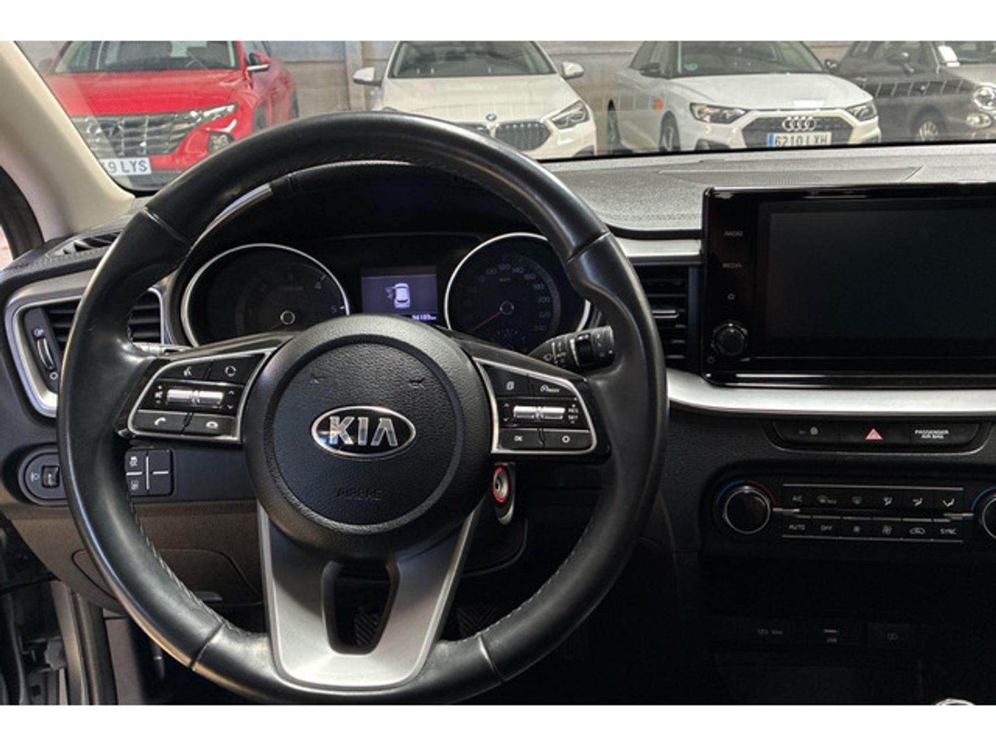 Kia Ceed 1.6 MHEV iMT Drive 100 kW (136 CV)