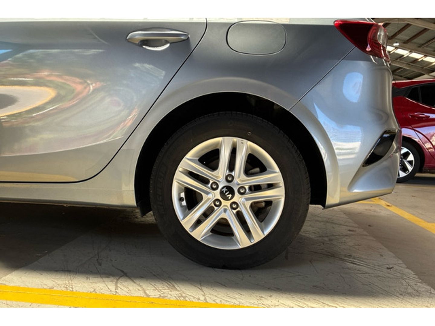 Kia Ceed 1.6 MHEV iMT Drive 100 kW (136 CV)