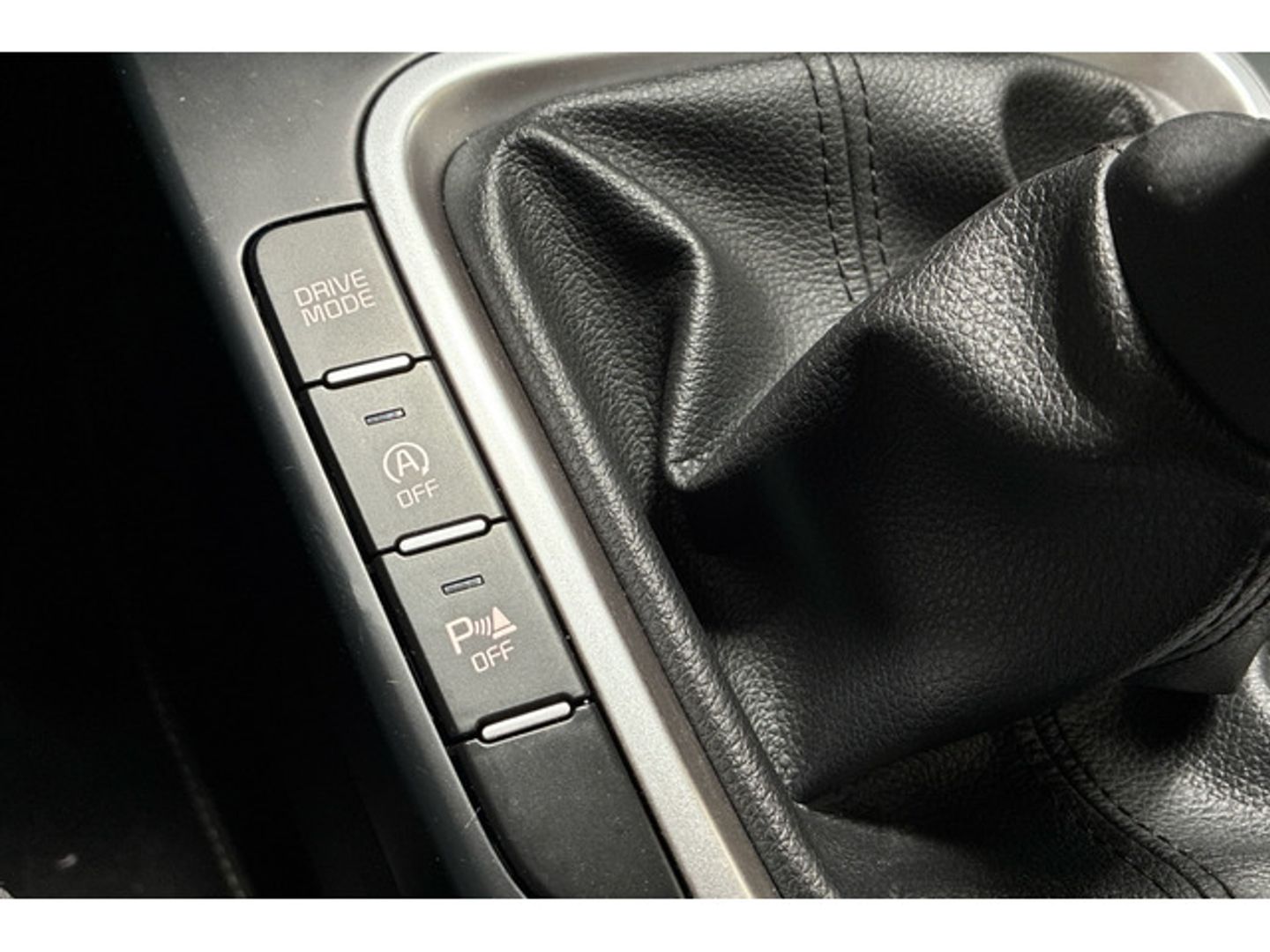 Kia Ceed 1.6 MHEV iMT Drive 100 kW (136 CV)