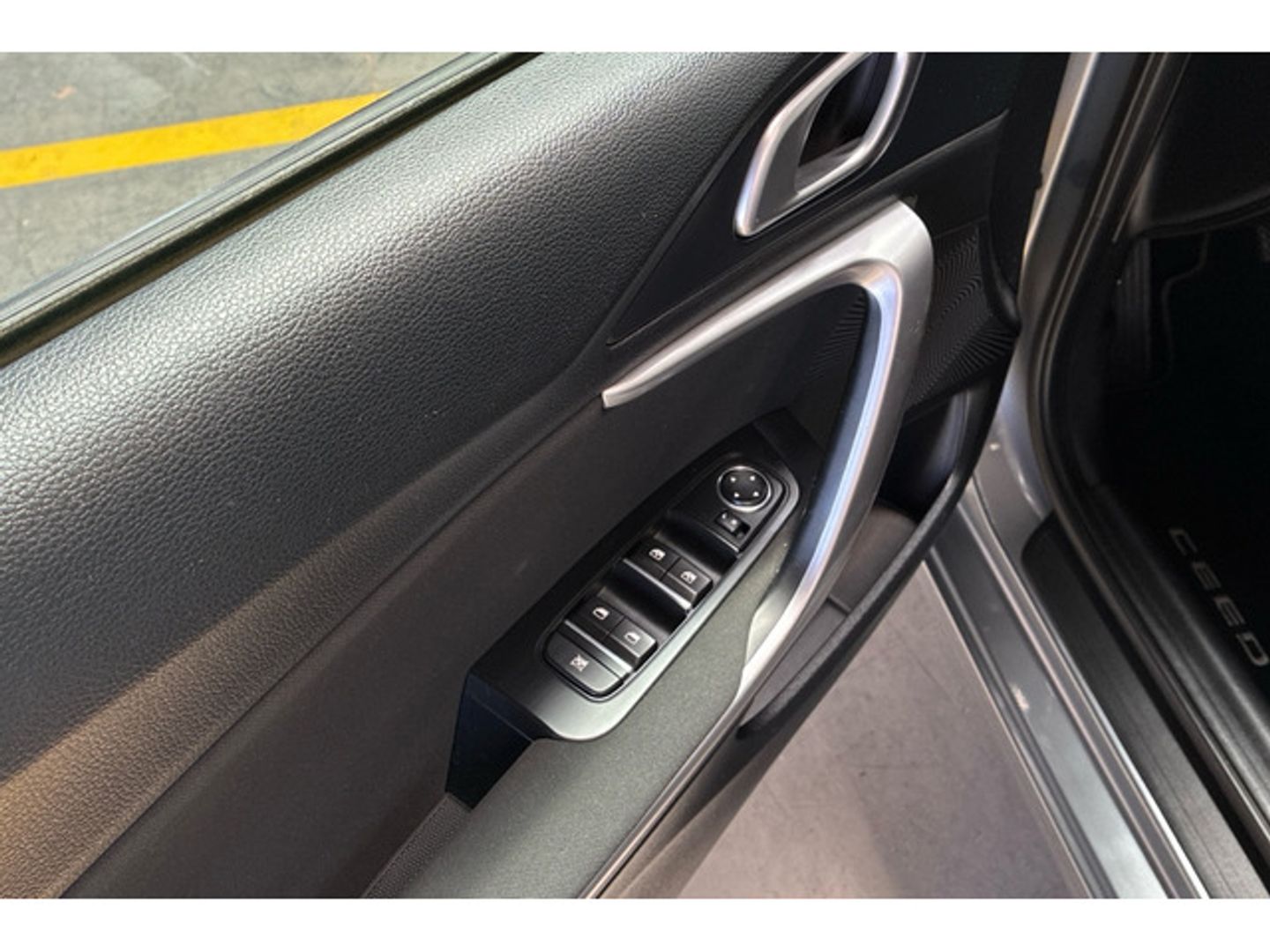 Kia Ceed 1.6 MHEV iMT Drive 100 kW (136 CV)