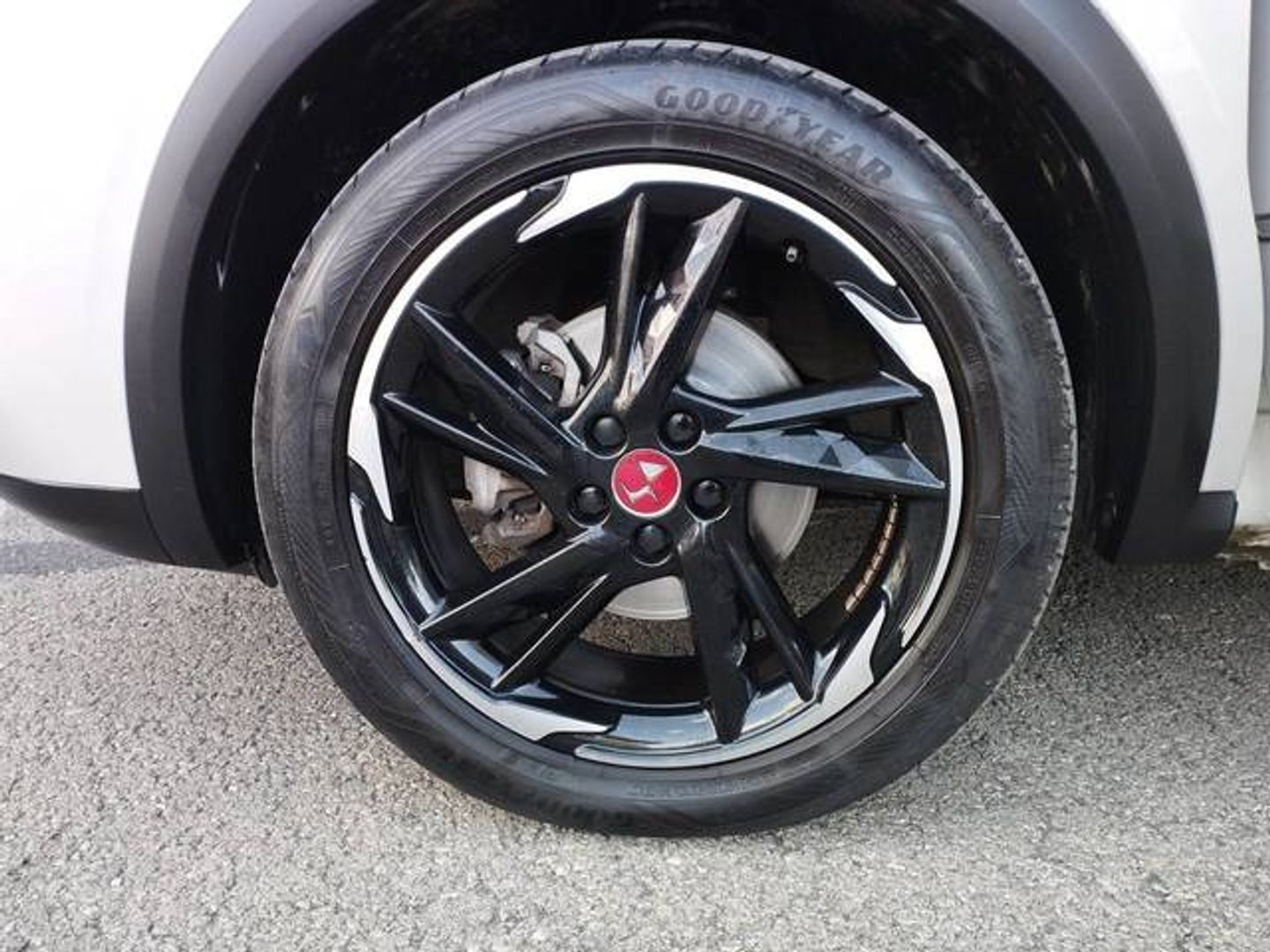 DS DS3 Crossback BlueHDi 130 Performance Line Auto 96 kW (131 CV)