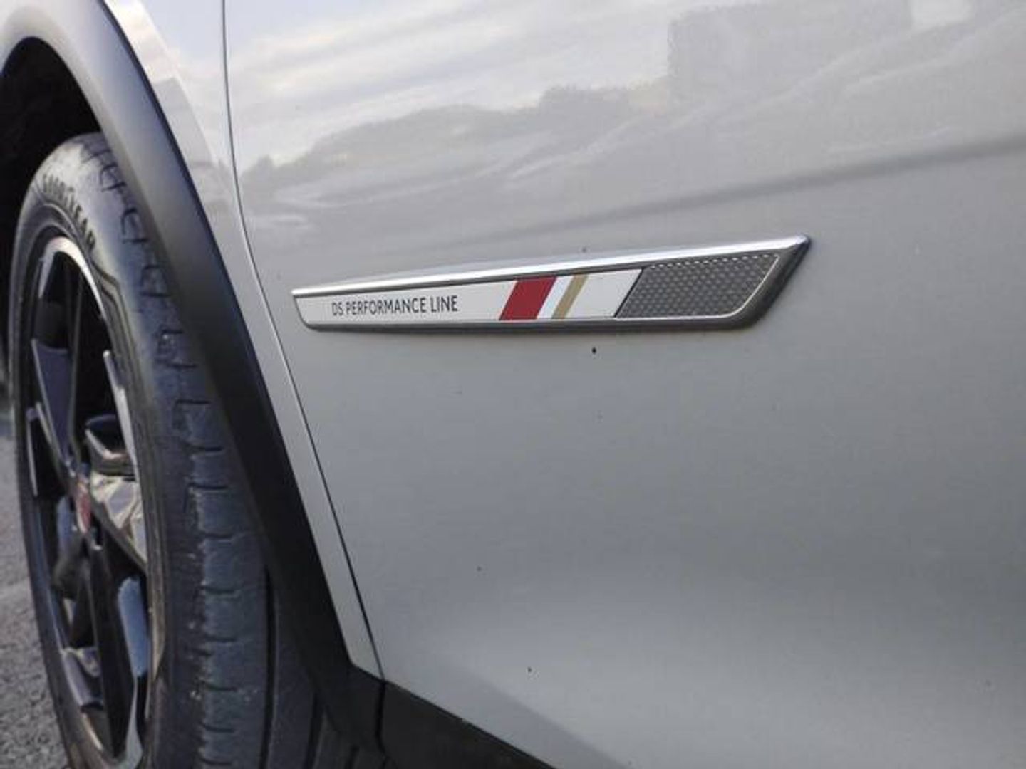 DS DS3 Crossback BlueHDi 130 Performance Line Auto 96 kW (131 CV)