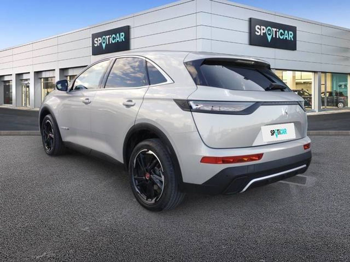 DS DS3 Crossback BlueHDi 130 Performance Line Auto 96 kW (131 CV)