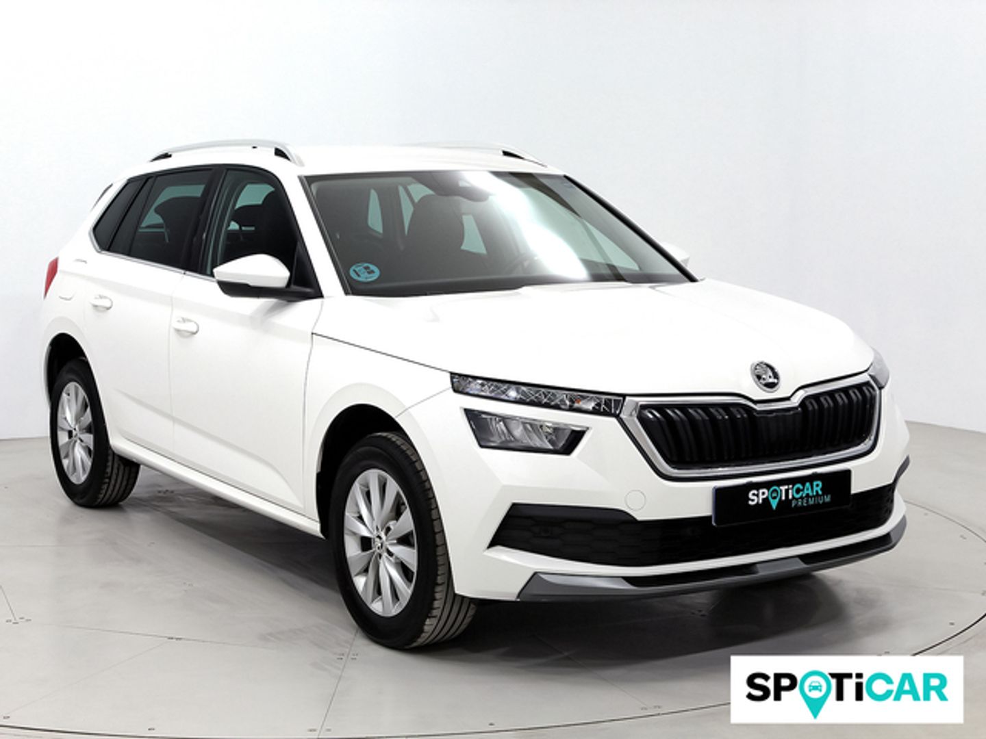 Skoda Kamiq 1.0 TSI Emotion 70 kW (95 CV) Blanco SUV