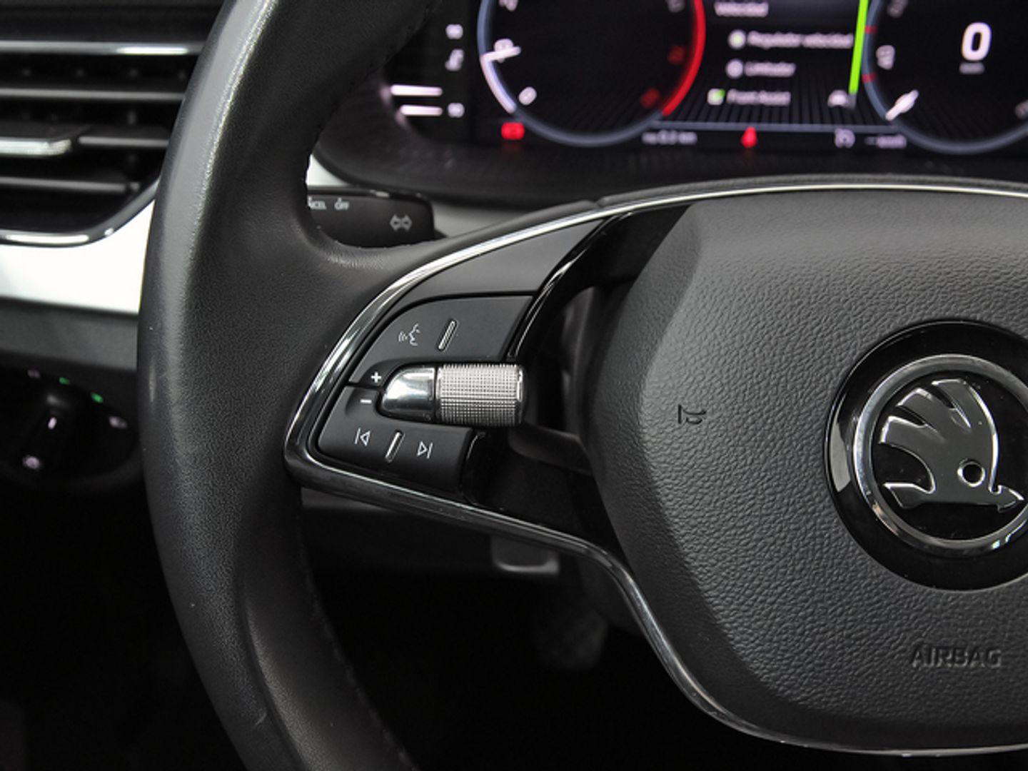 Skoda Kamiq 1.0 TSI Emotion 70 kW (95 CV)