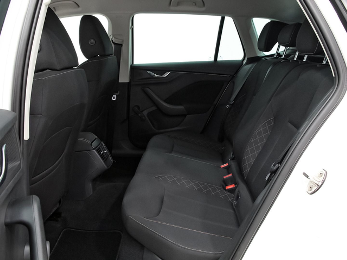 Skoda Kamiq 1.0 TSI Emotion 70 kW (95 CV)