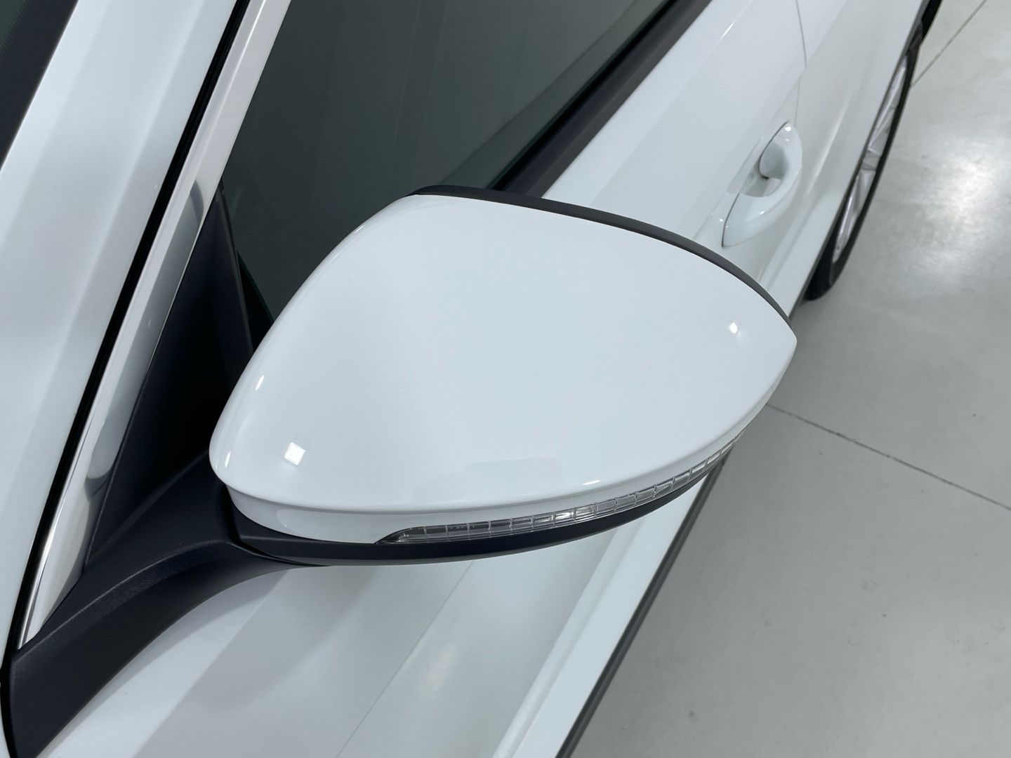Volkswagen T-Roc ``Más`` 1.0 TSI 81 kW (110 CV)