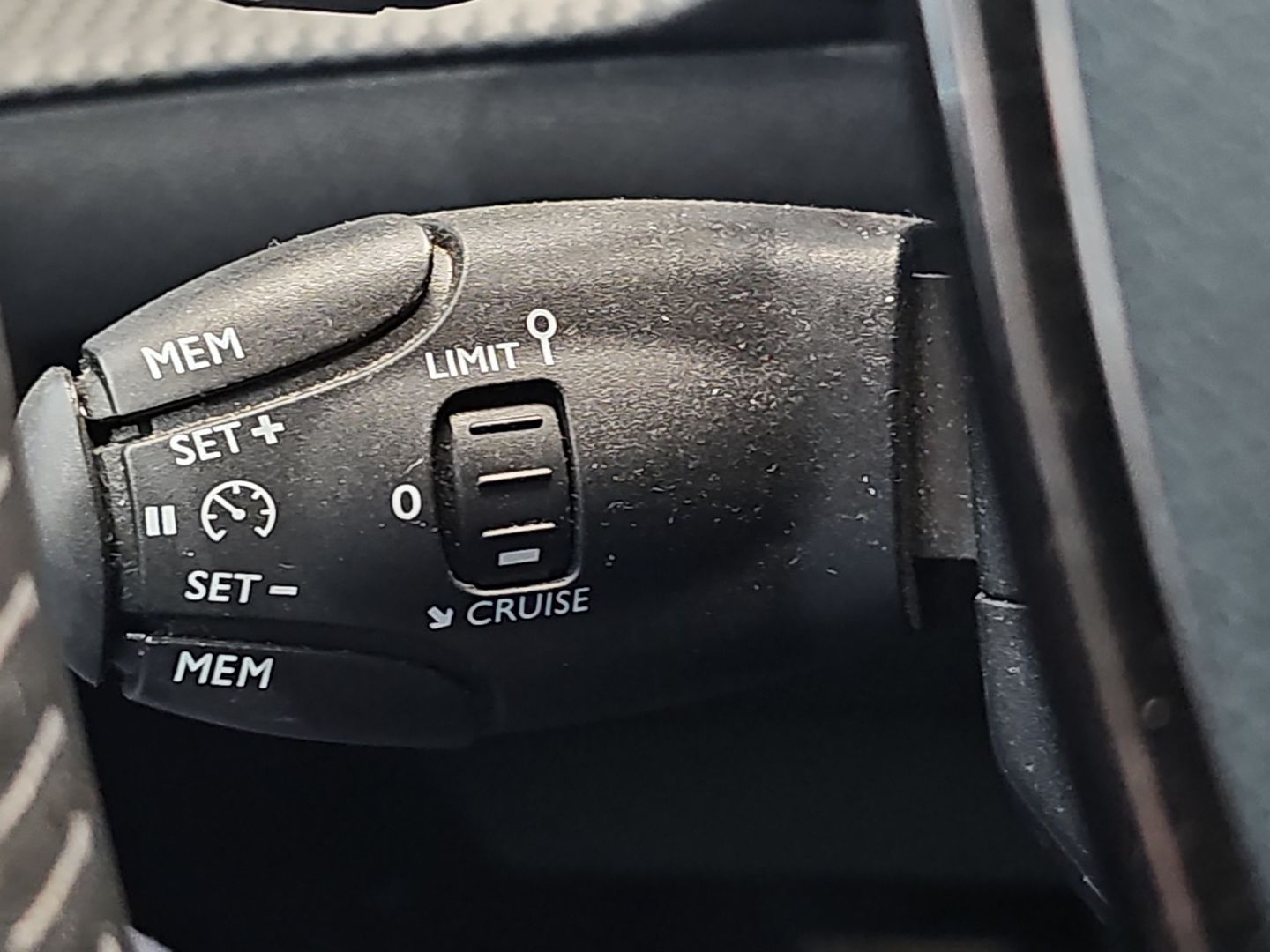 Peugeot 2008 PureTech 130 S&S Allure EAT8 96 kW (130 CV)