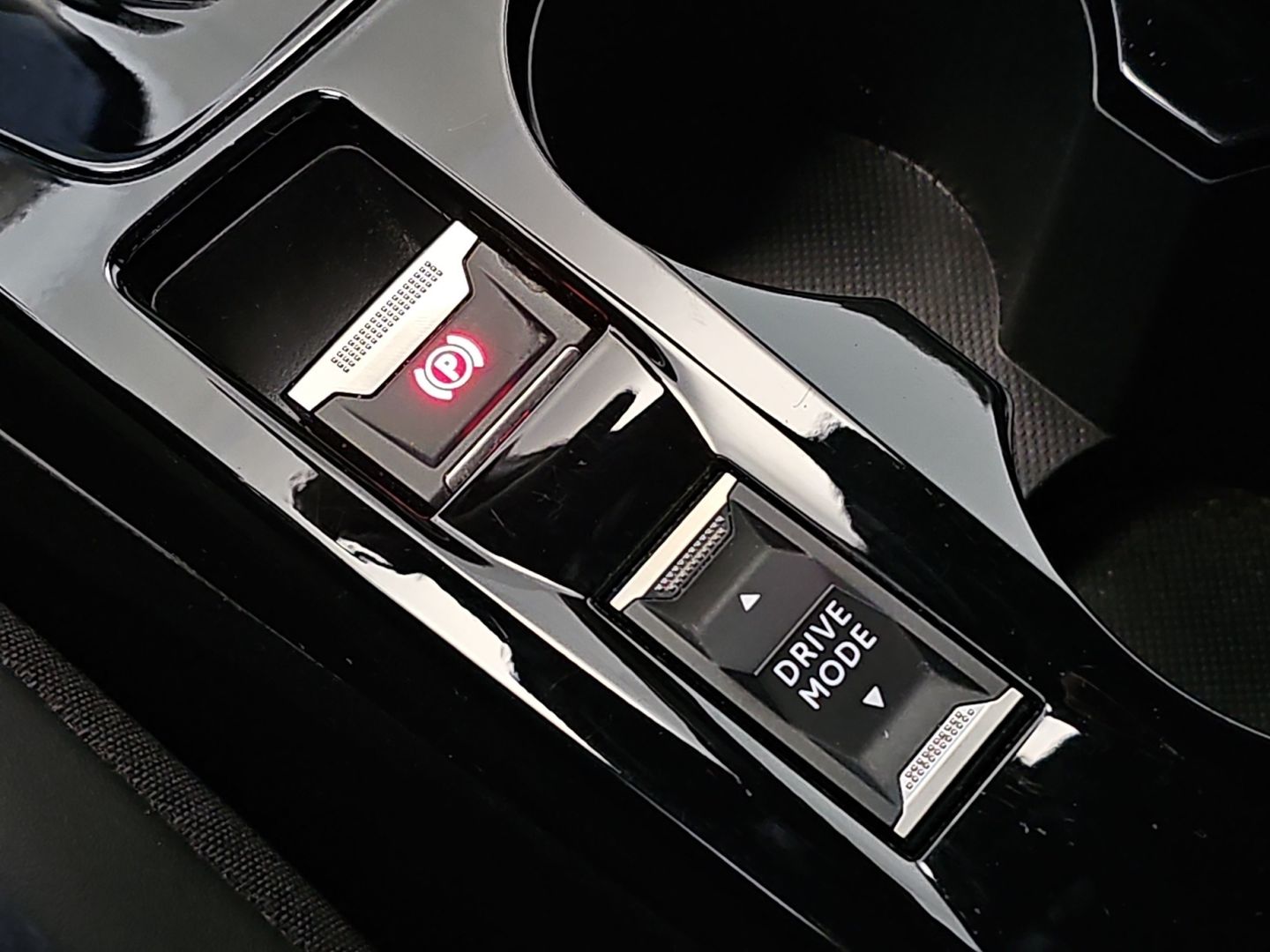 Peugeot 2008 PureTech 130 S&S Allure EAT8 96 kW (130 CV)