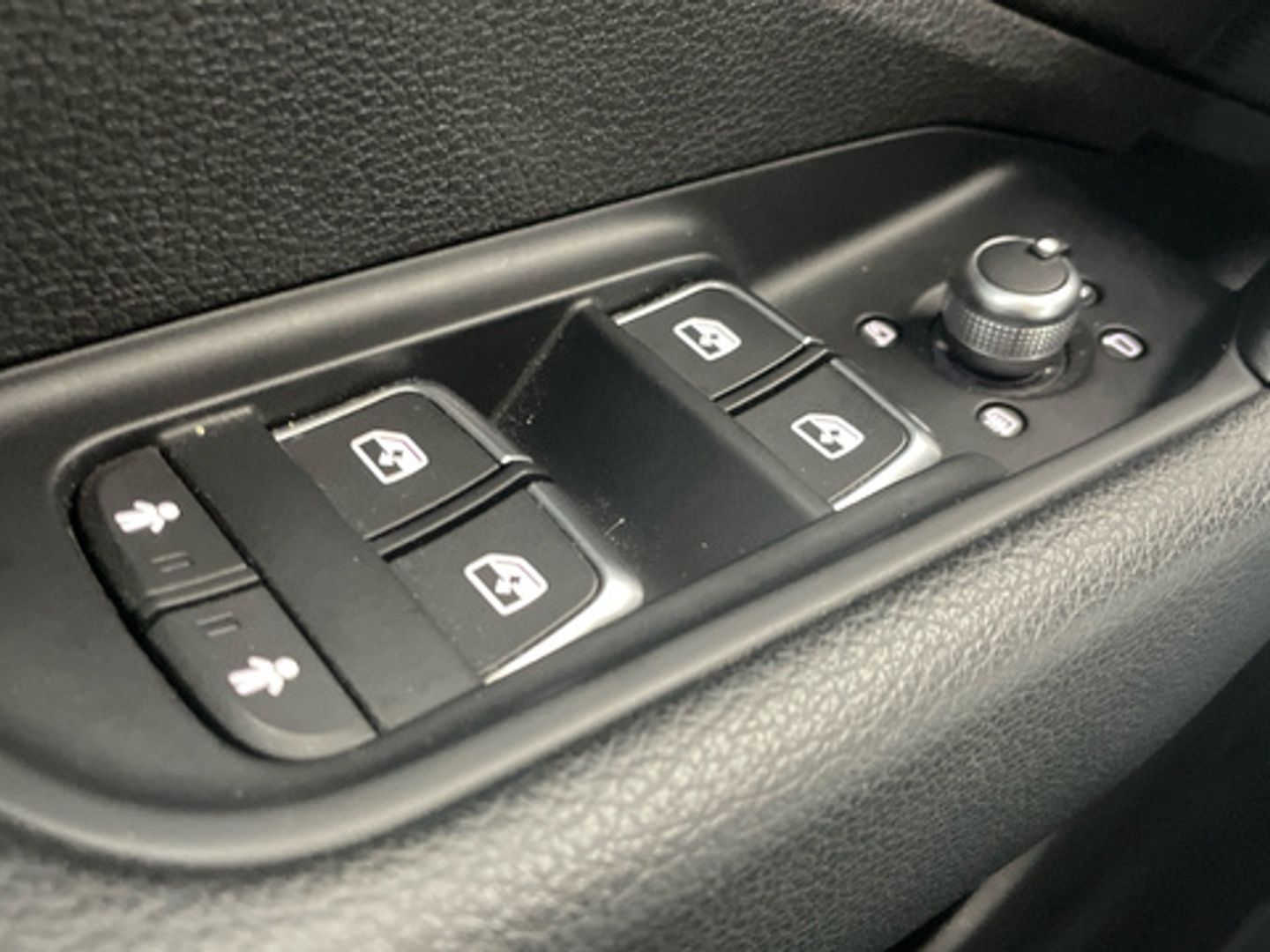 Audi Q2 Adrenalin 30 TDI 85 kW (116 CV) S tronic