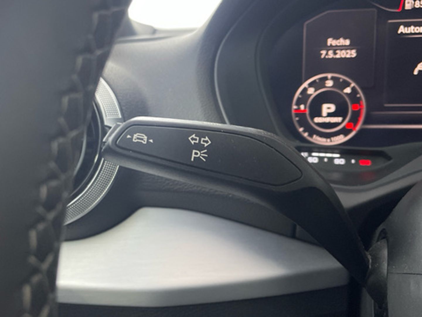 Audi Q2 Adrenalin 30 TDI 85 kW (116 CV) S tronic