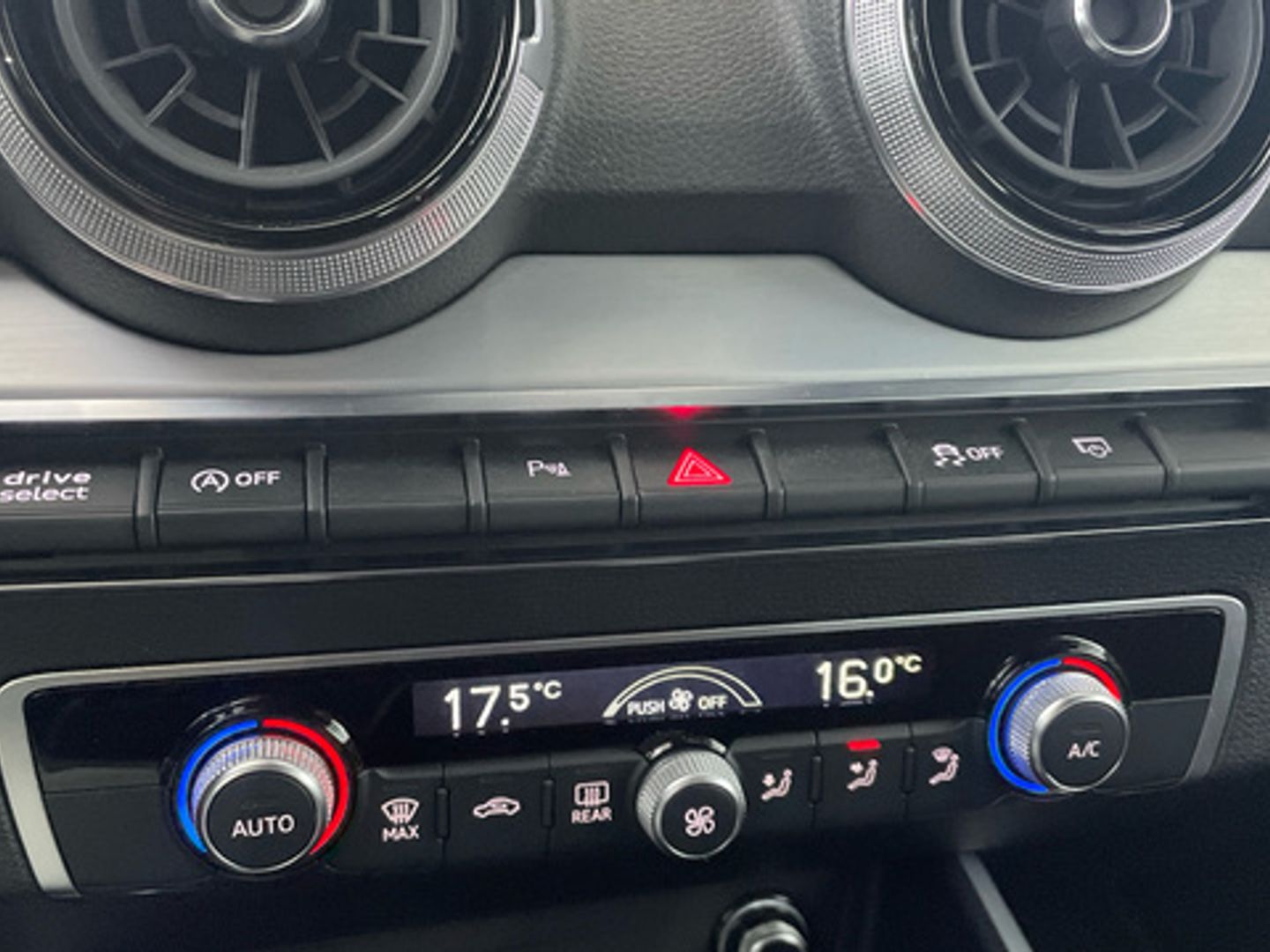 Audi Q2 Adrenalin 30 TDI 85 kW (116 CV) S tronic