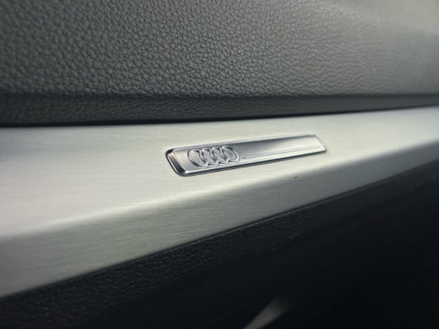 Audi Q2 Adrenalin 30 TDI 85 kW (116 CV) S tronic