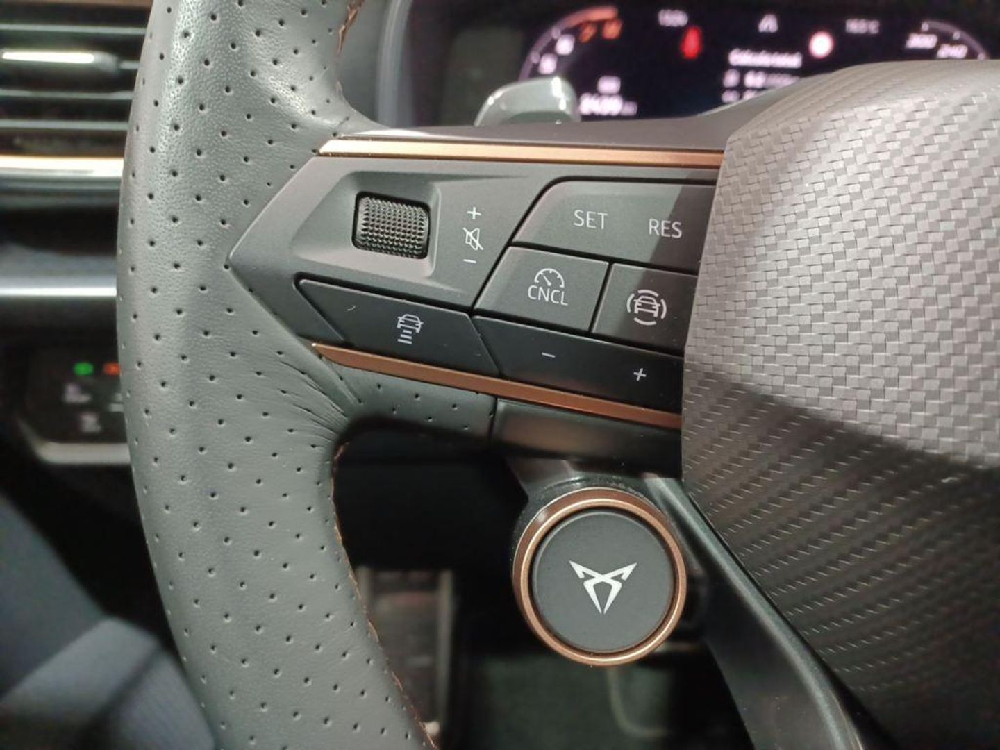 CUPRA Formentor 1.5 eTSI DSG 110 kW (150 CV)
