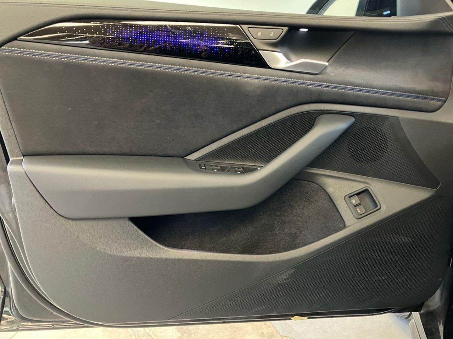 Volkswagen Passat Variant R-Line eHybrid PHEV 200 kW (272 CV) DSG