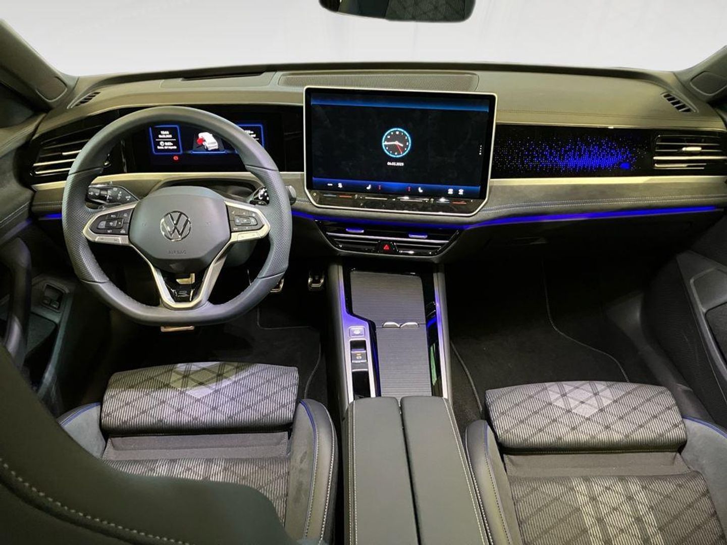 Volkswagen Passat Variant R-Line eHybrid PHEV 200 kW (272 CV) DSG