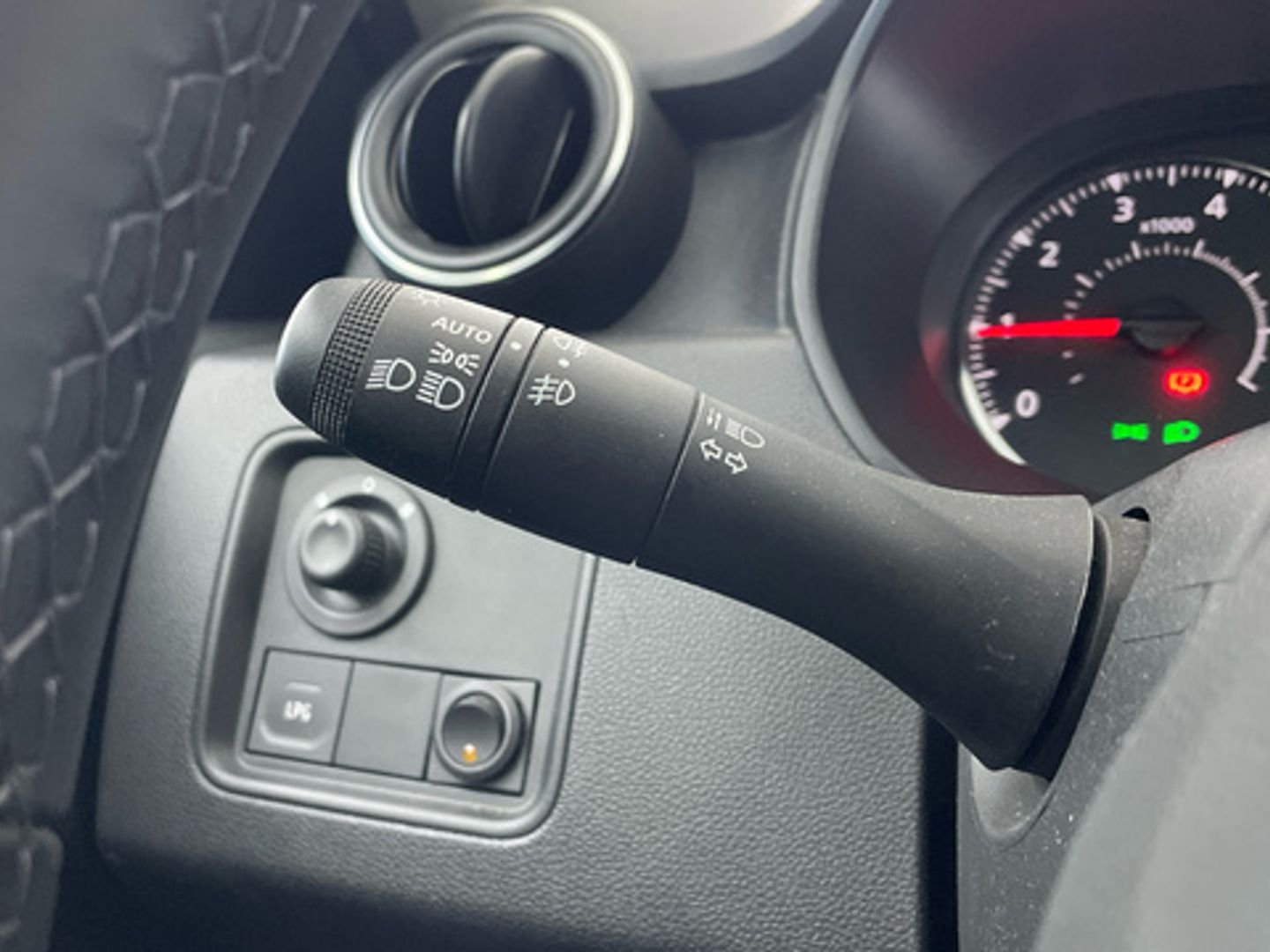 Dacia Duster TCE ECO-G Prestige 4X2 74 kW (100 CV)