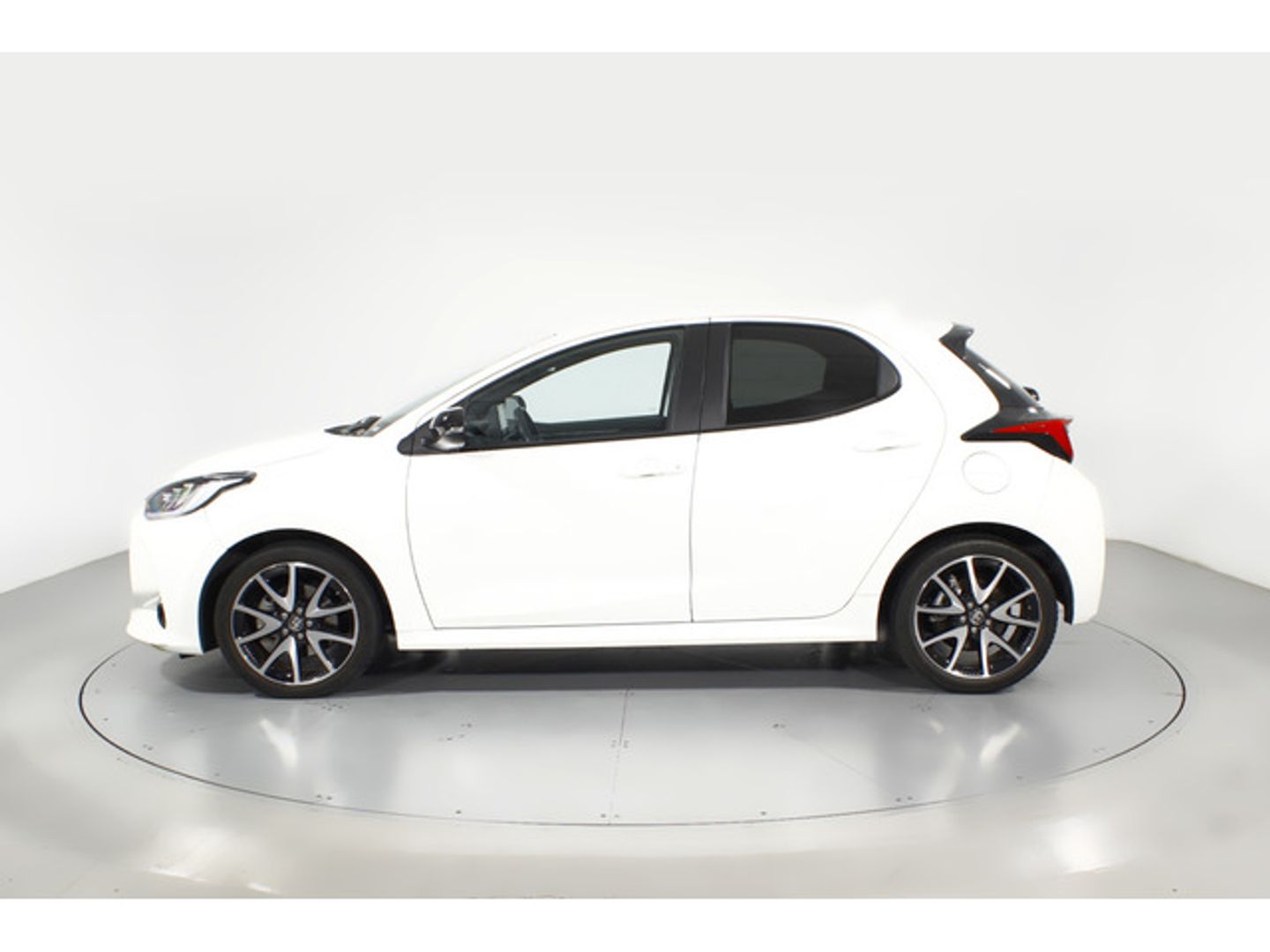 Toyota Yaris 120H Style 85 kW (116 CV)