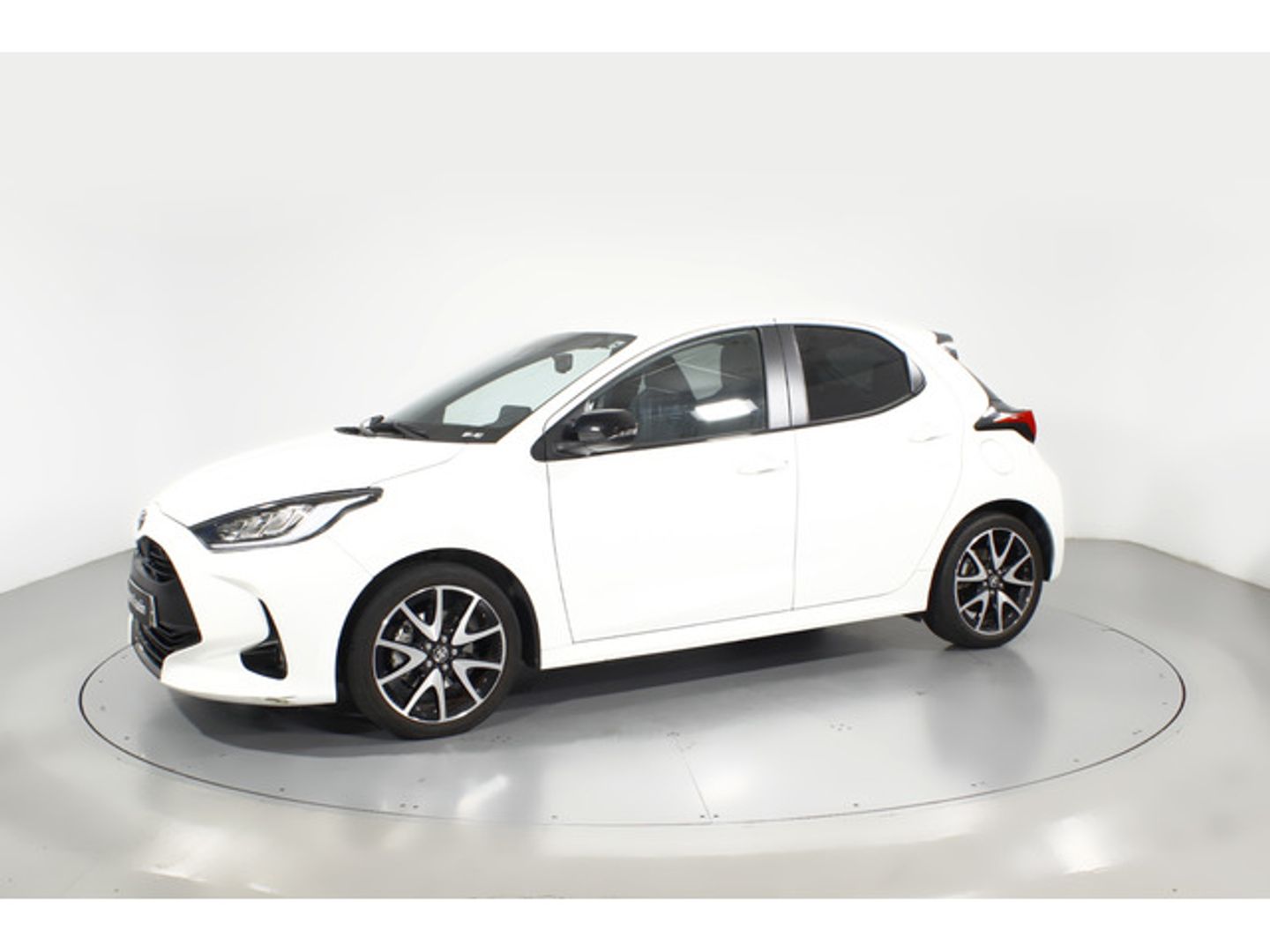 Toyota Yaris 120H Style 85 kW (116 CV)