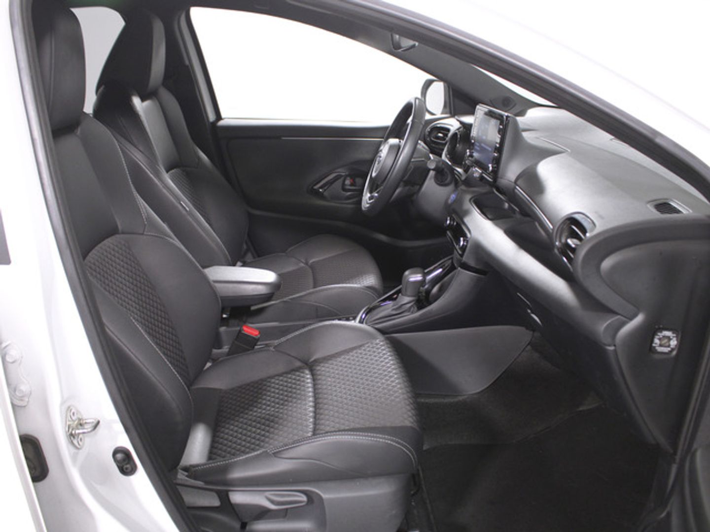 Toyota Yaris 120H Style 85 kW (116 CV)