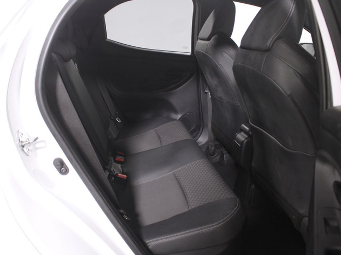 Toyota Yaris 120H Style 85 kW (116 CV)