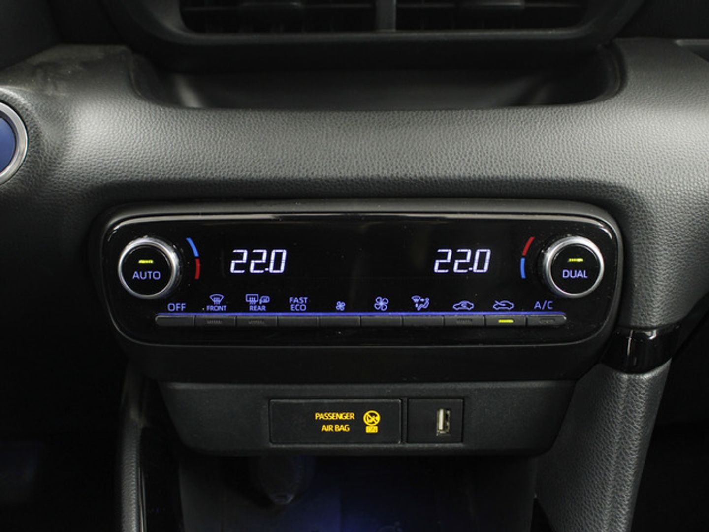 Toyota Yaris 1.5 120H Style P. Premier Edition 85 kW (116 CV)