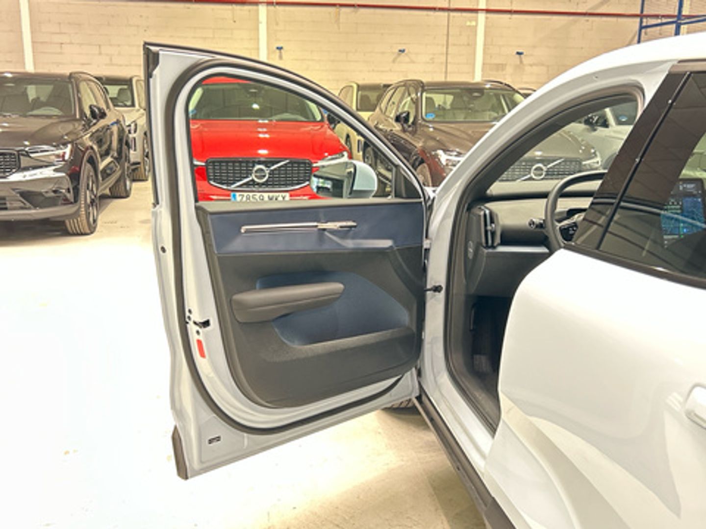 Volvo EX30 Single Motor Extended Range Core Auto 200 kW (272 CV)