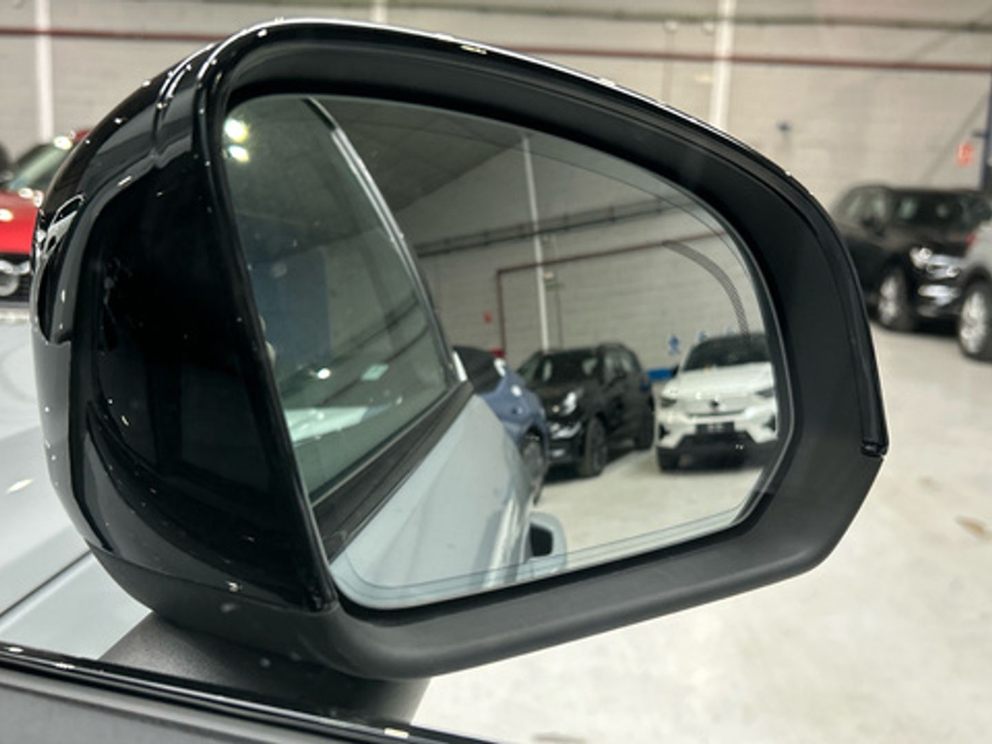 Volvo C40 Recharge Single Plus Auto 175 kW (238 CV)