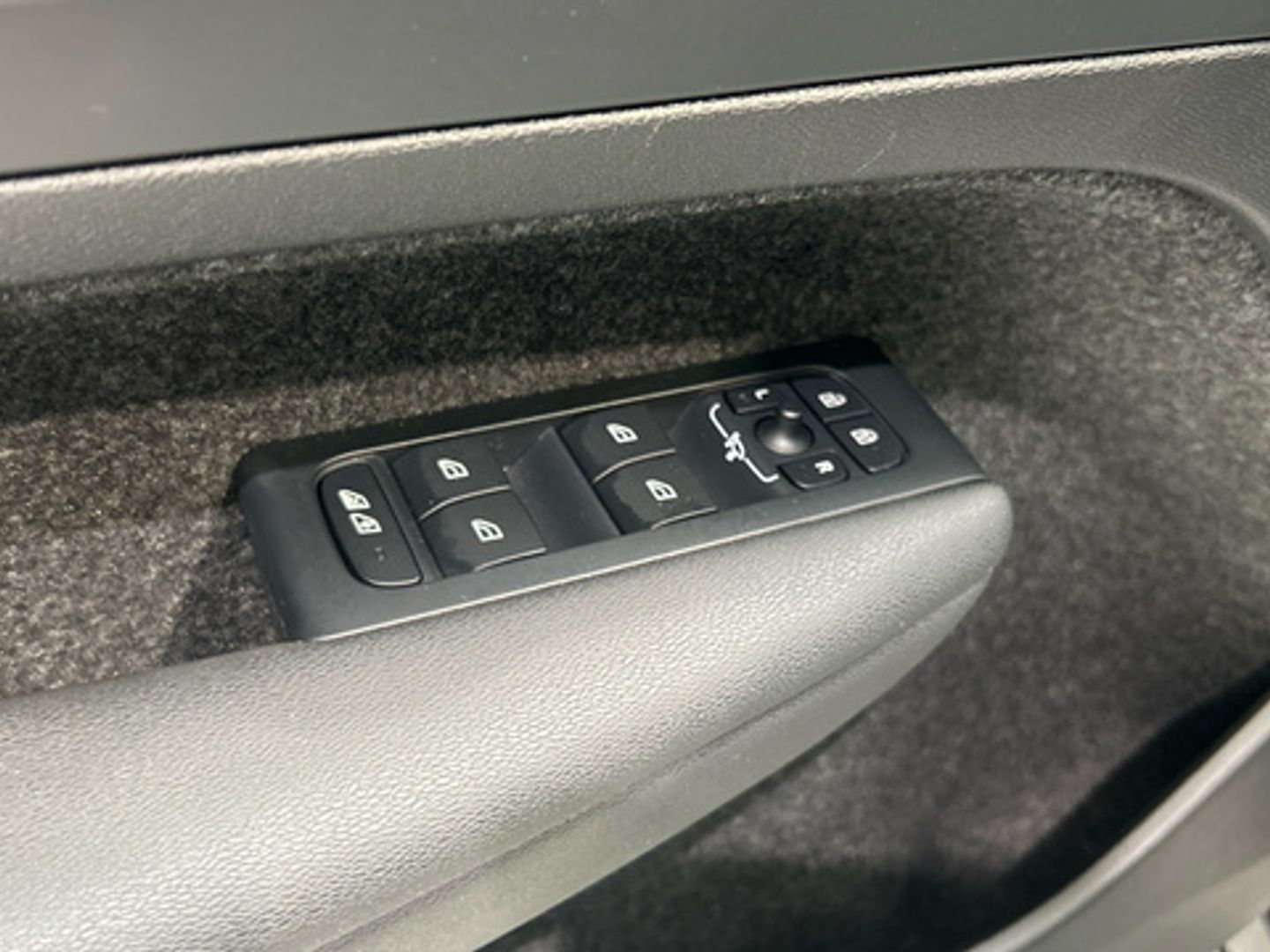 Volvo C40 Recharge Single Plus Auto 175 kW (238 CV)